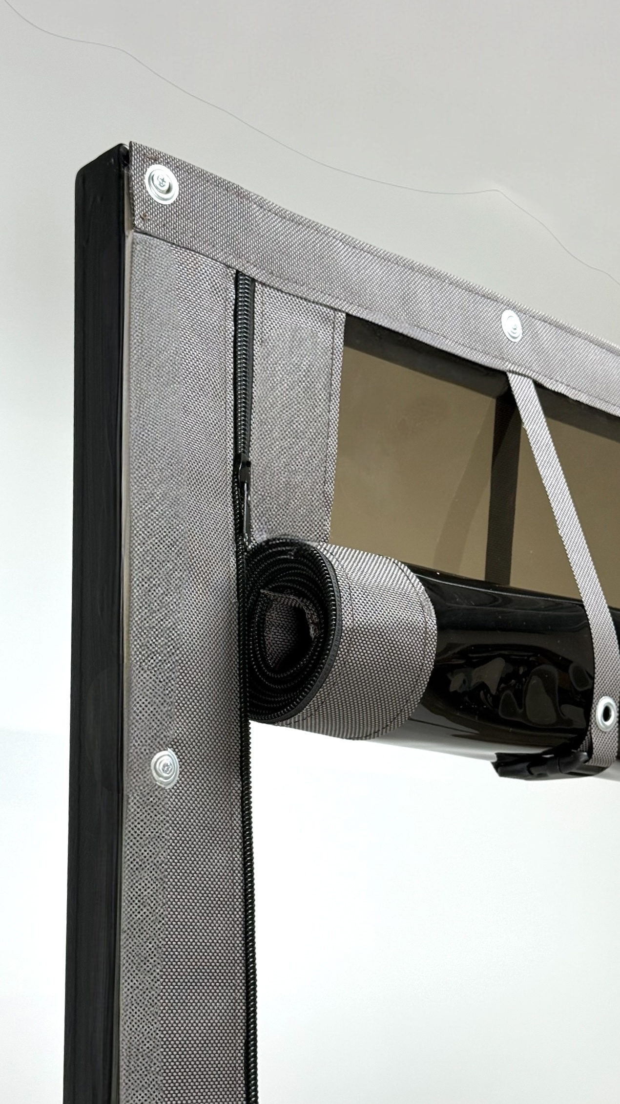 Изображение товара Мягкая дверь на молниях SCREEN 2300х1100 мм, ПВХ 750 г/м², коричневый