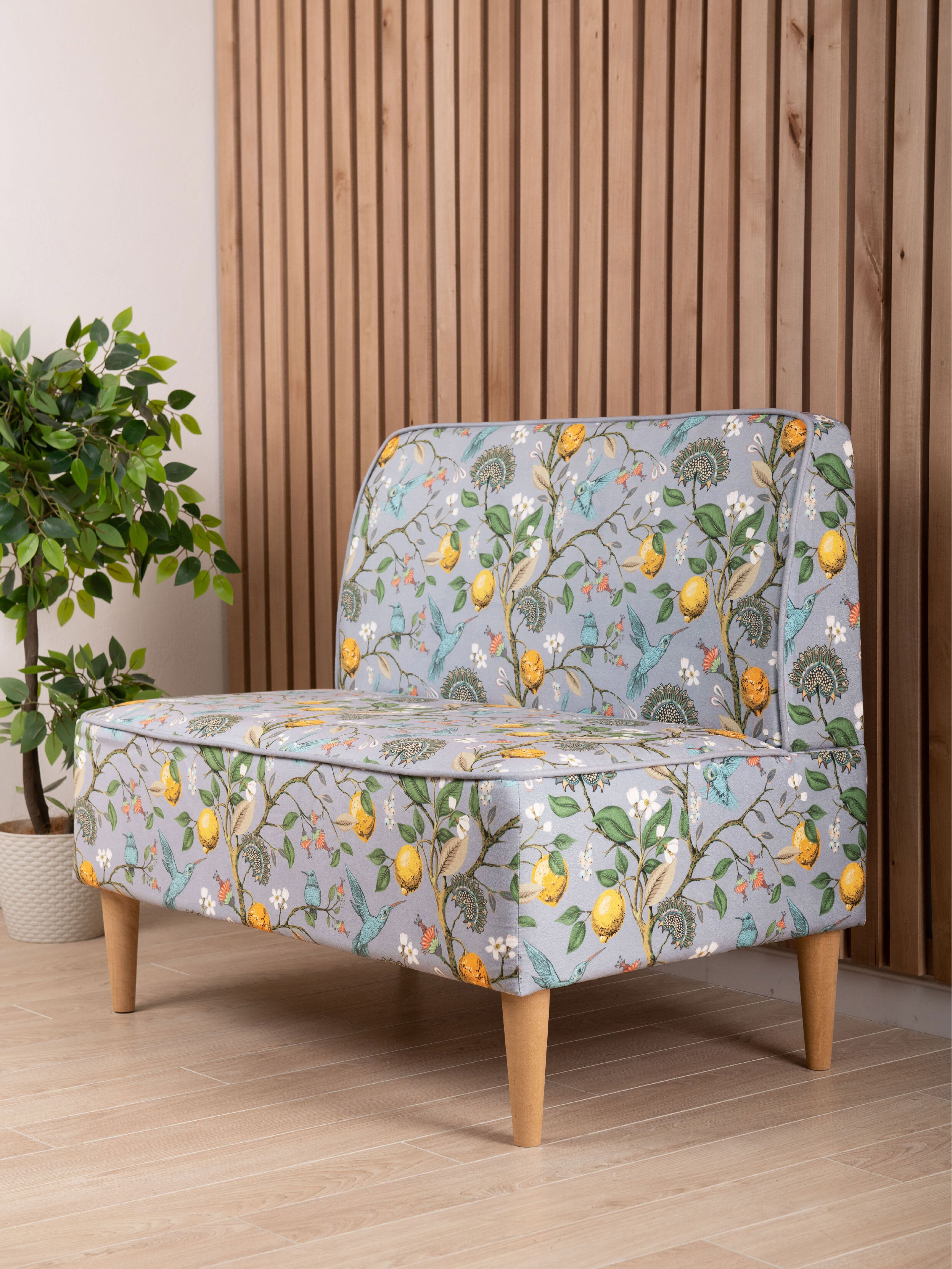 Изображение товара Диван Monofix Odos-lemon-св-серый 100x82x61 см велюр светло-серый