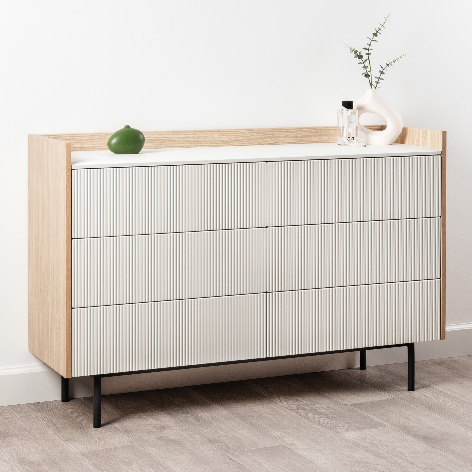 Изображение товара Комод Egregor Наоми 6 ящиков из ЛДСП белый современный стиль дизайн