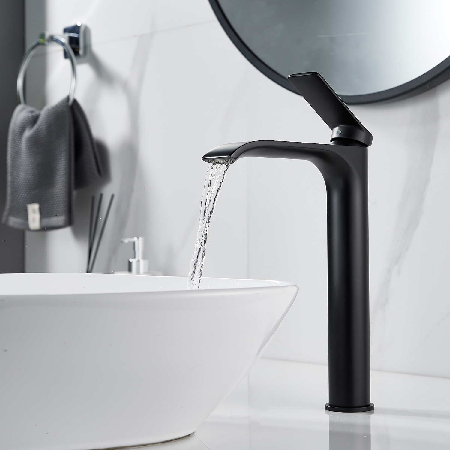 Изображение товара Высокий однорычажный смеситель для раковины Shevanik S41 черный матовый