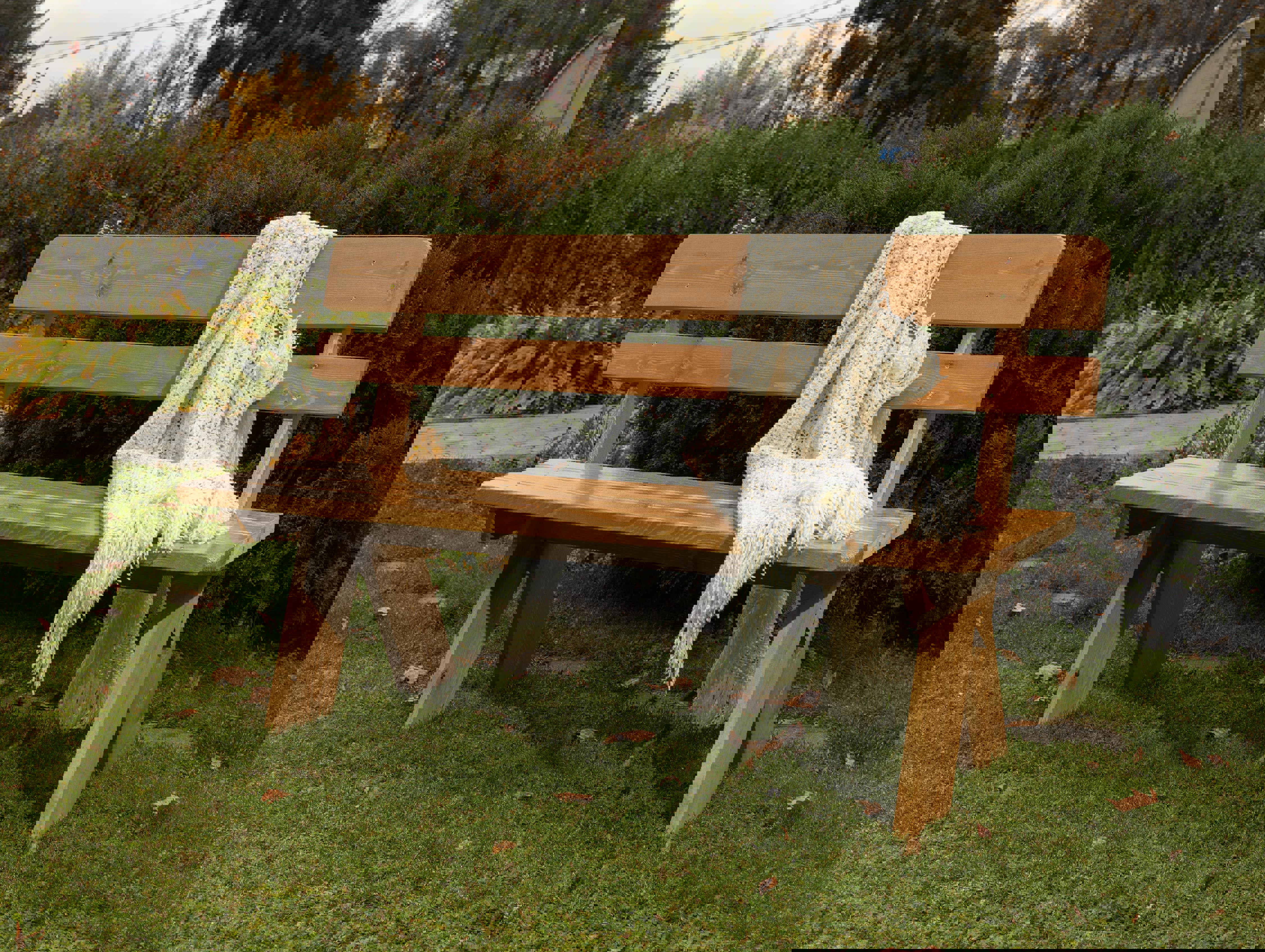 Изображение товара Садовая скамья Фотон 148 см из экологичного дерева для дачи и сада