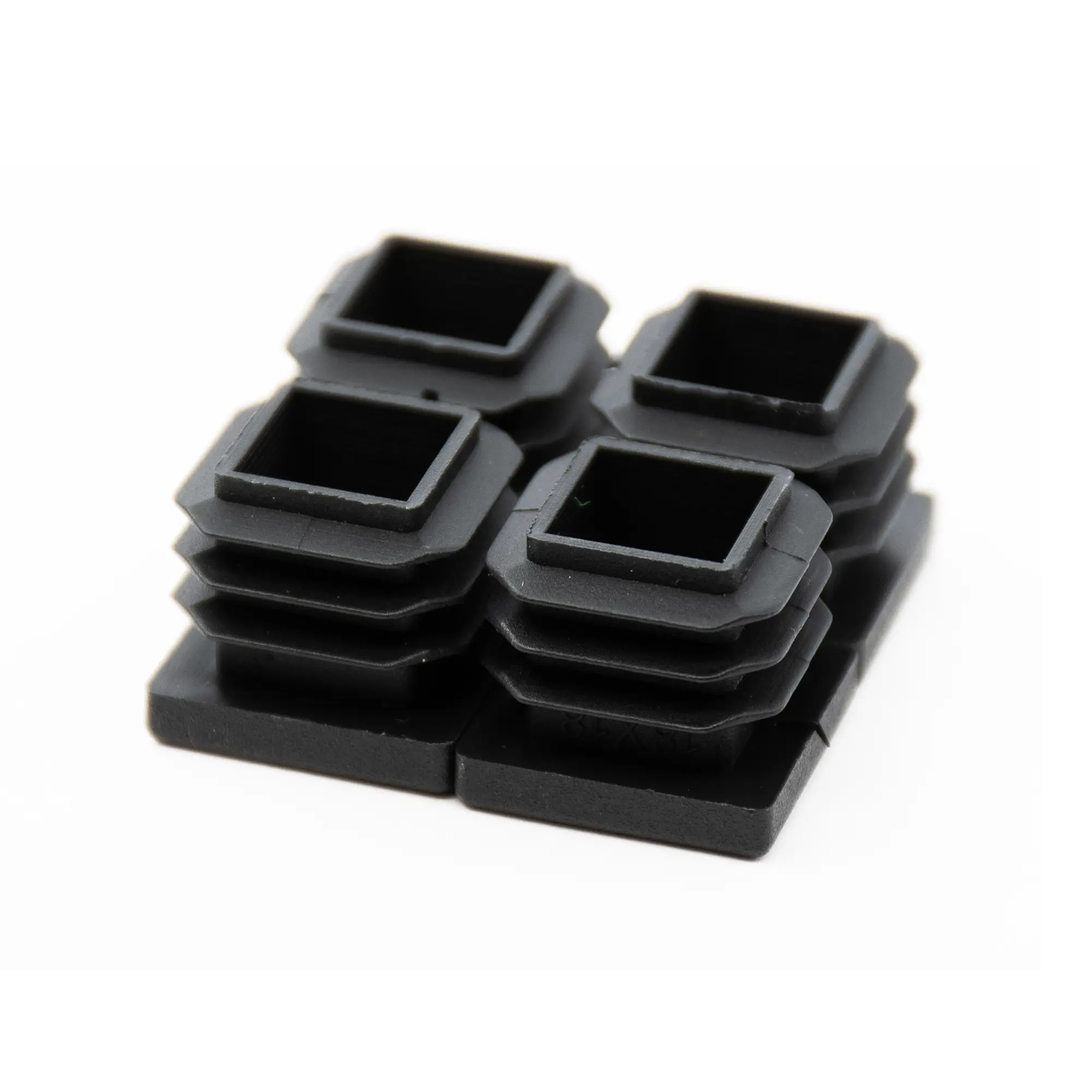 Заглушка на мебельную ножку KONSENSA 25x25 мм квадратные пластик цвет черный 4 шт.