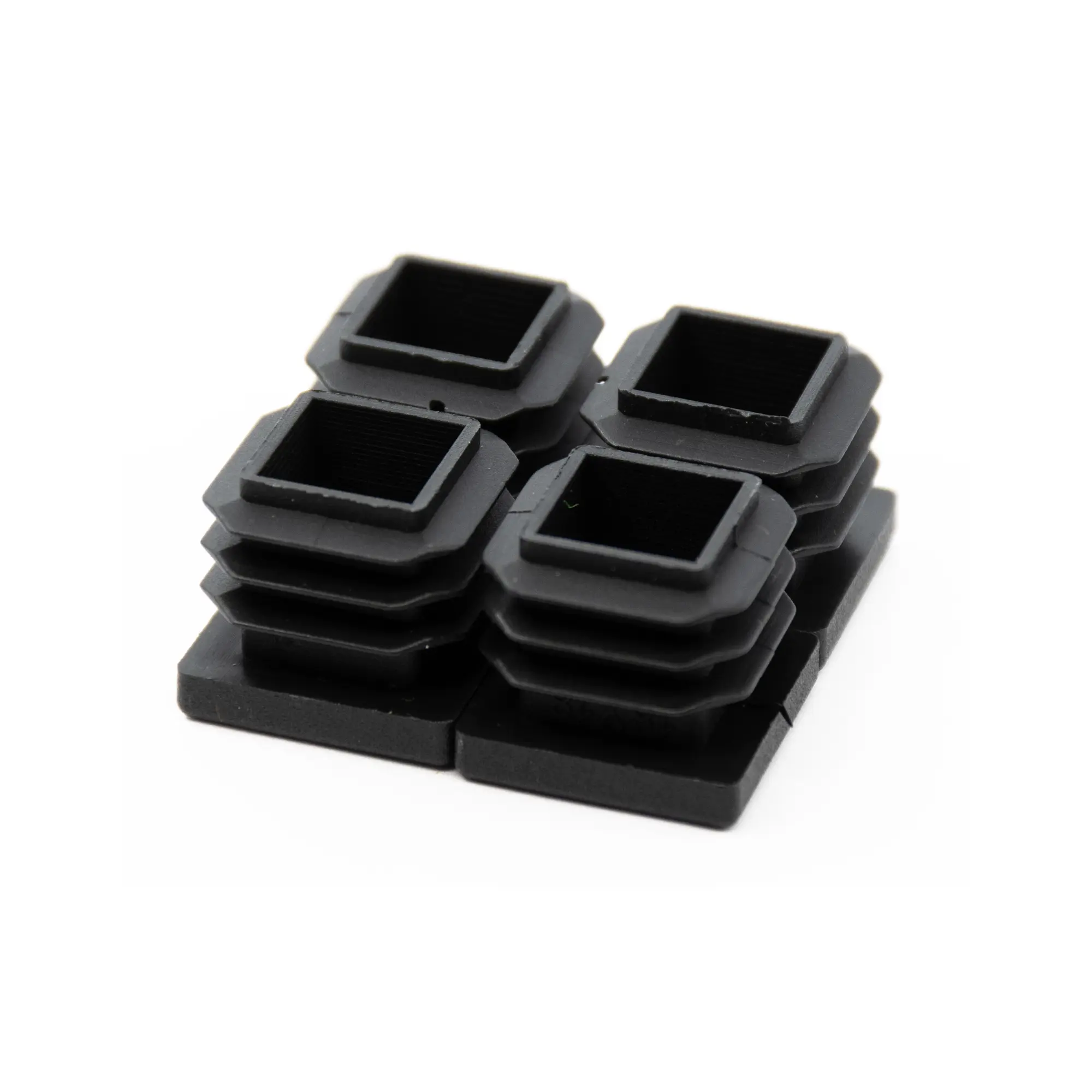 Заглушка на мебельную ножку KONSENSA 17x17 мм квадратные пластик цвет черный 4 шт.