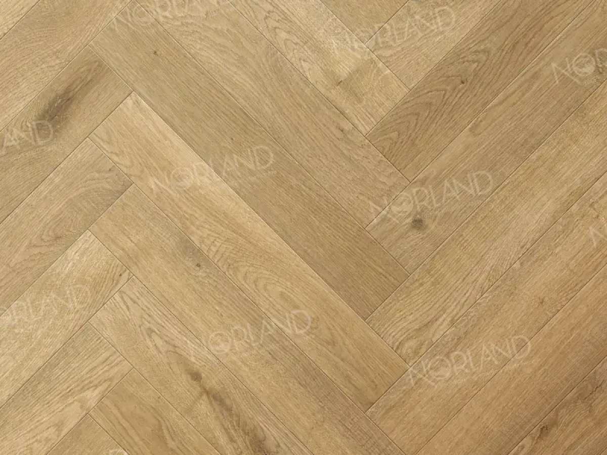 Изображение товара Ламинат Norland Herringbone Elegant Strong Дуб Хайнан 34 класс толщина 12 мм с фаской 1.32 м², цена за упаковку
