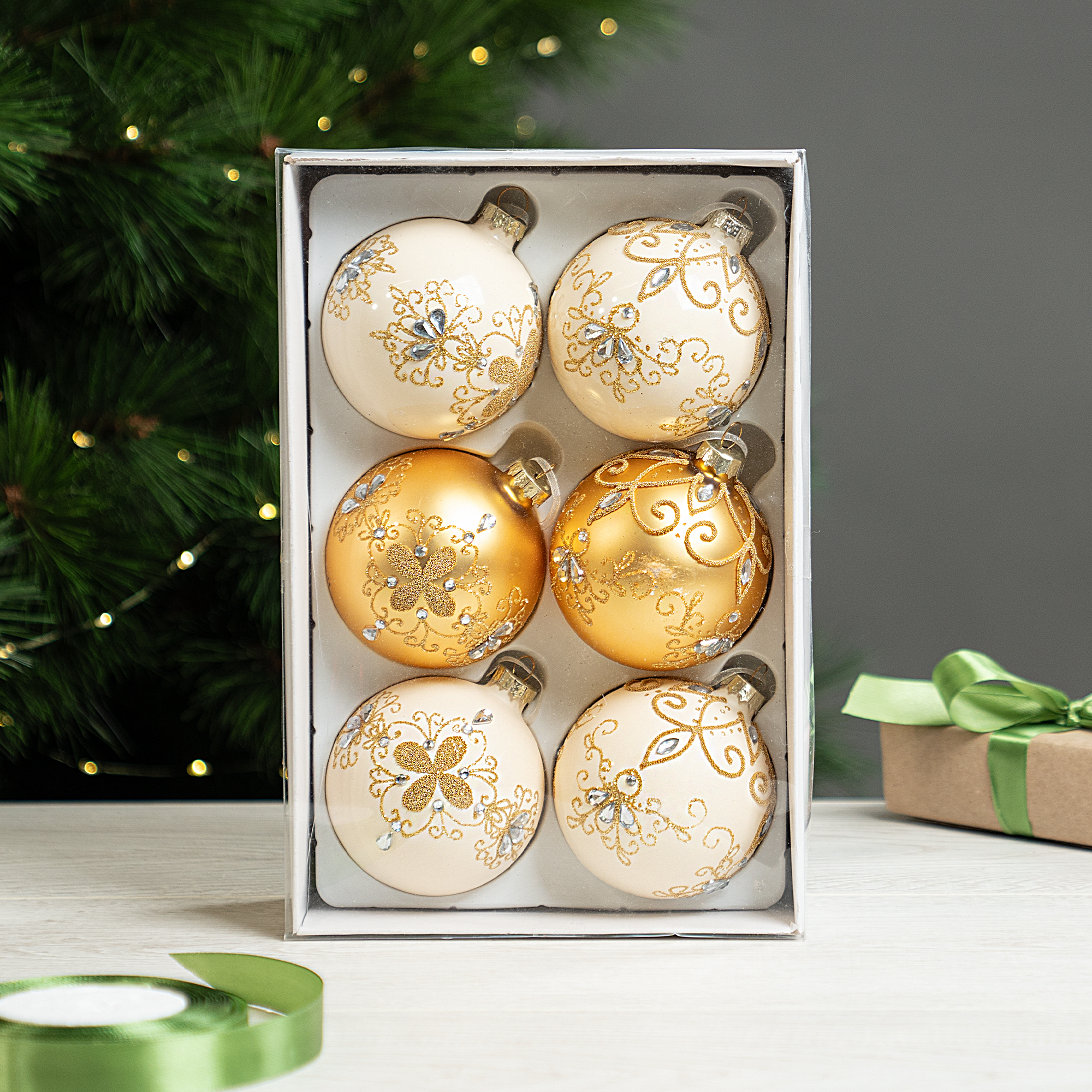 Изображение товара Набор елочных шаров KREAFORTA ø8 см золотой 6 шт.