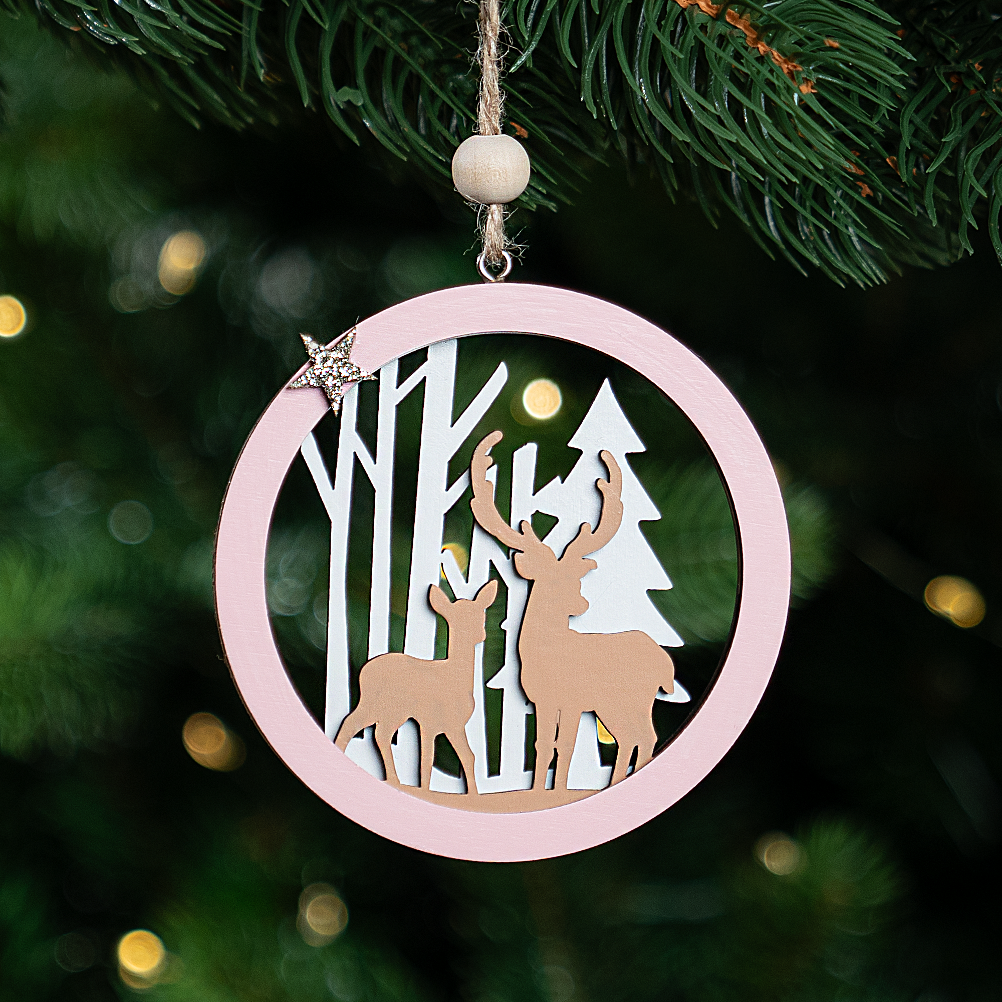 Изображение товара Декоративное подвесное украшение для елки олени 9 см розовое KREAFORTA