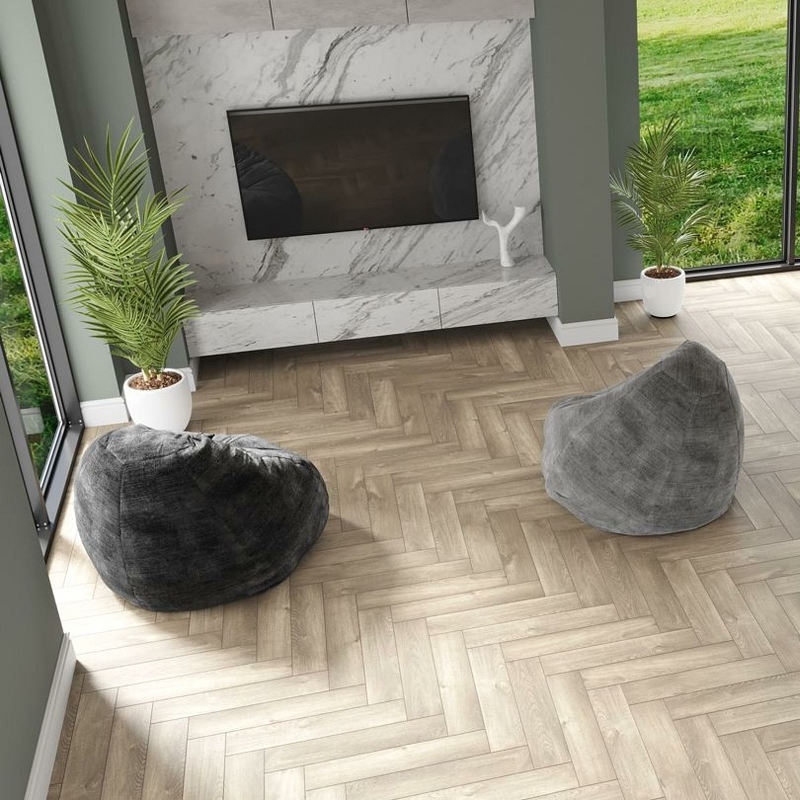 Изображение товара Ламинат Alpine Floor Herringbone Дуб Орлеан 33 класс толщина 8 мм с фаской 1.347 м²
