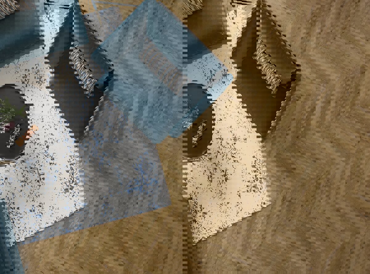 Изображение товара Ламинат Alpine Floor Ville Дуб Лас Неграс 8 мм класс 33 с фаской, 1.179 м²