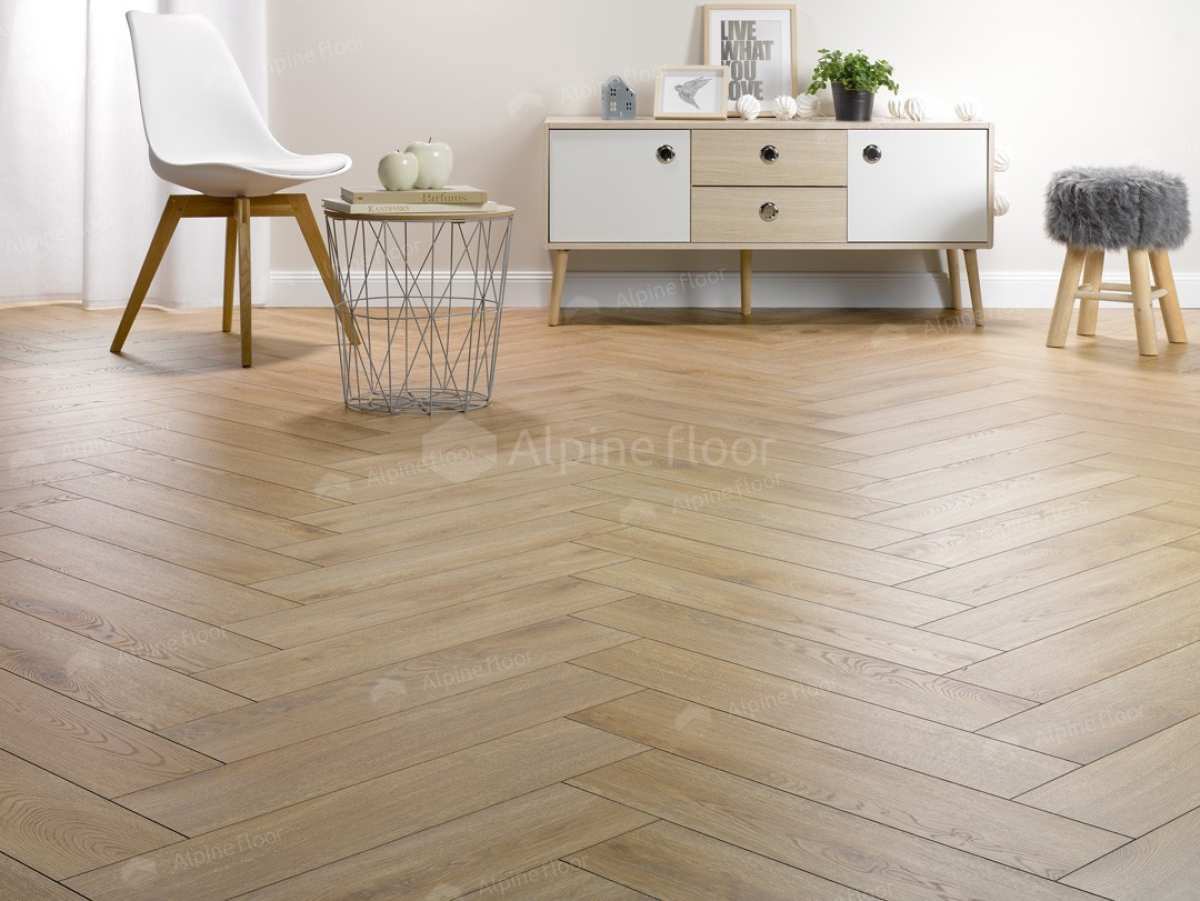 Изображение товара Ламинат Homflor Herringbone Praline Cajun Oak 33 класс 8 мм с фаской 1.842 м², цена за упаковку