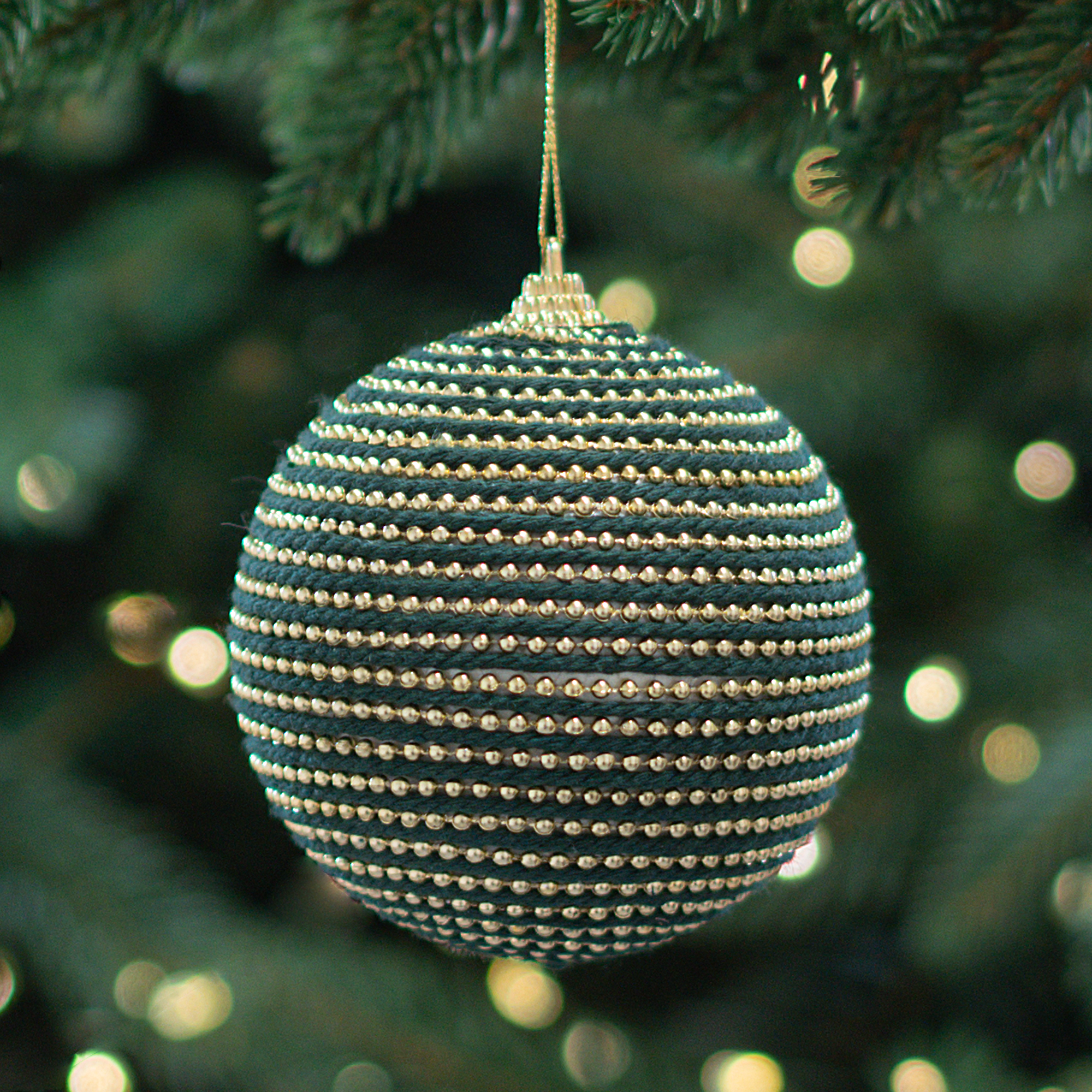 Изображение товара Шар елочный KREAFORTA с бисером ø8 см зеленый для украшения елки и новогодних композиций