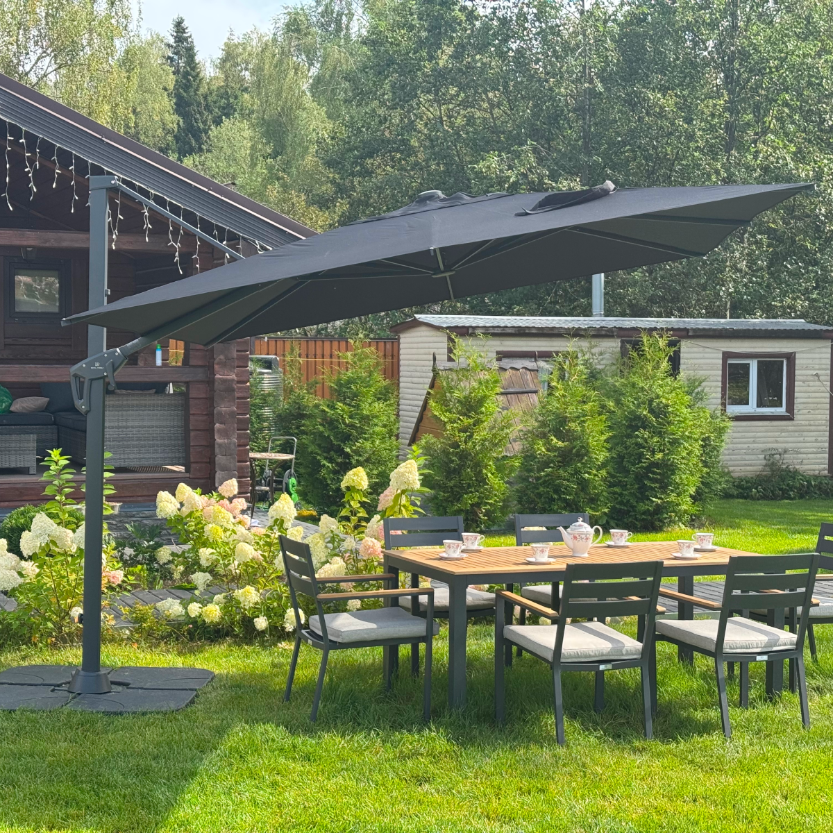 Изображение товара Зонт с опорой Royal family SKY квадратный 300x300 см черный садовый