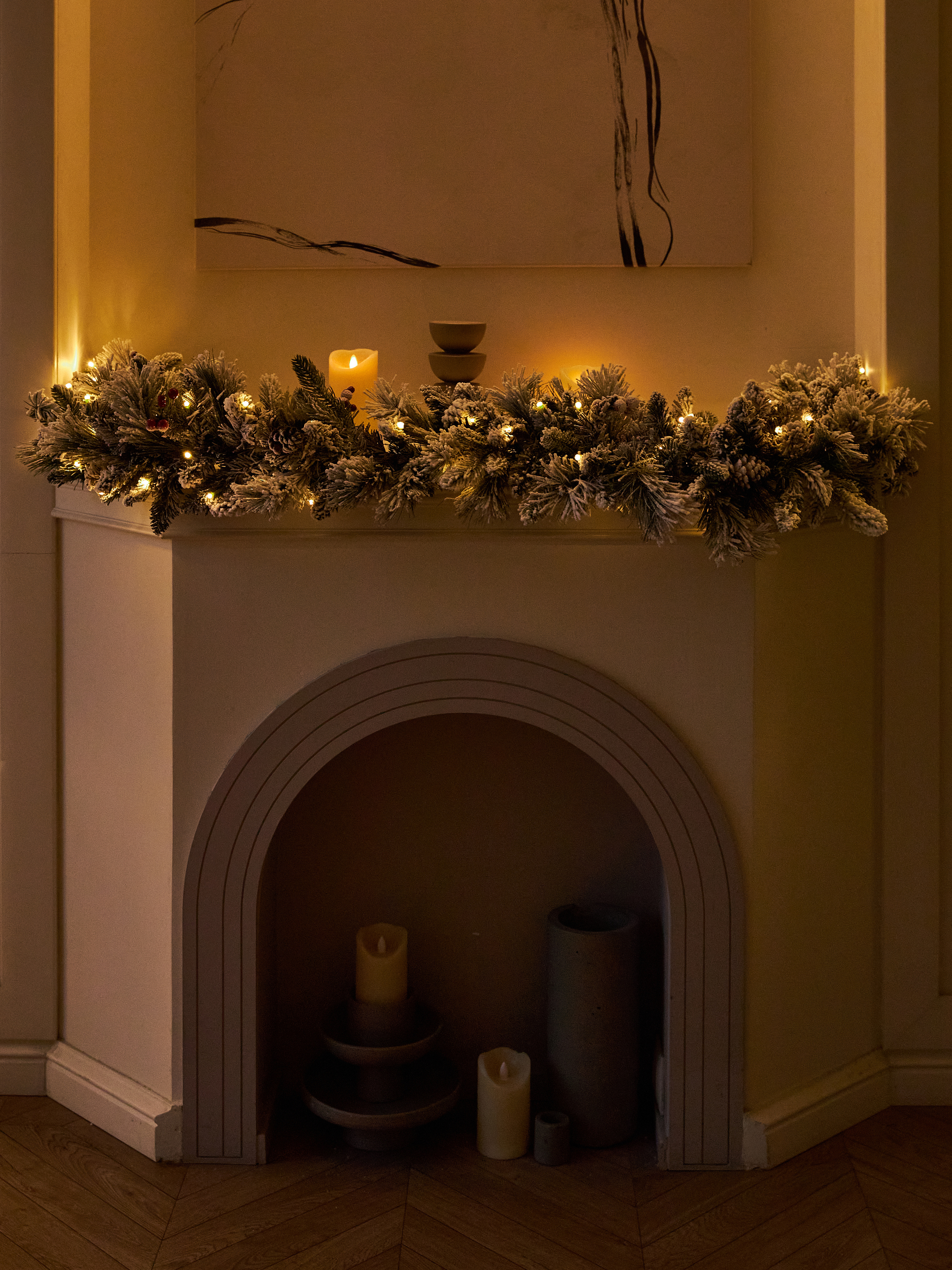 Изображение товара Хвойная гирлянда Binoshe Glace_LED_180 с декором