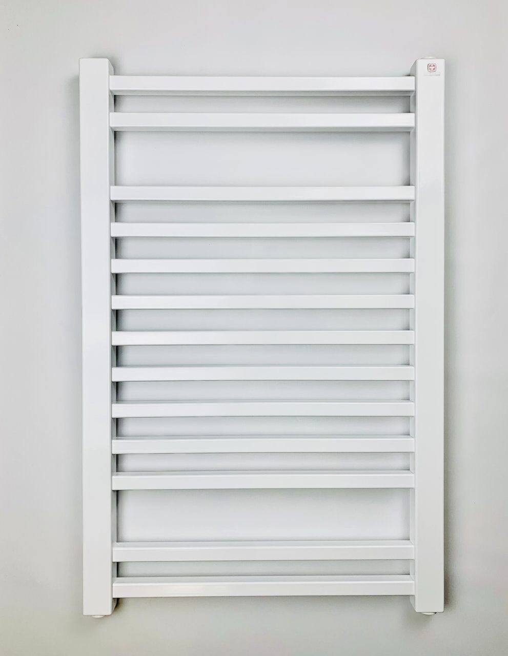 Изображение товара Полотенцесушитель электрический Terma Bone W 500x760 мм 320 Вт с терморегулятором Лесенка цвет белый матовый