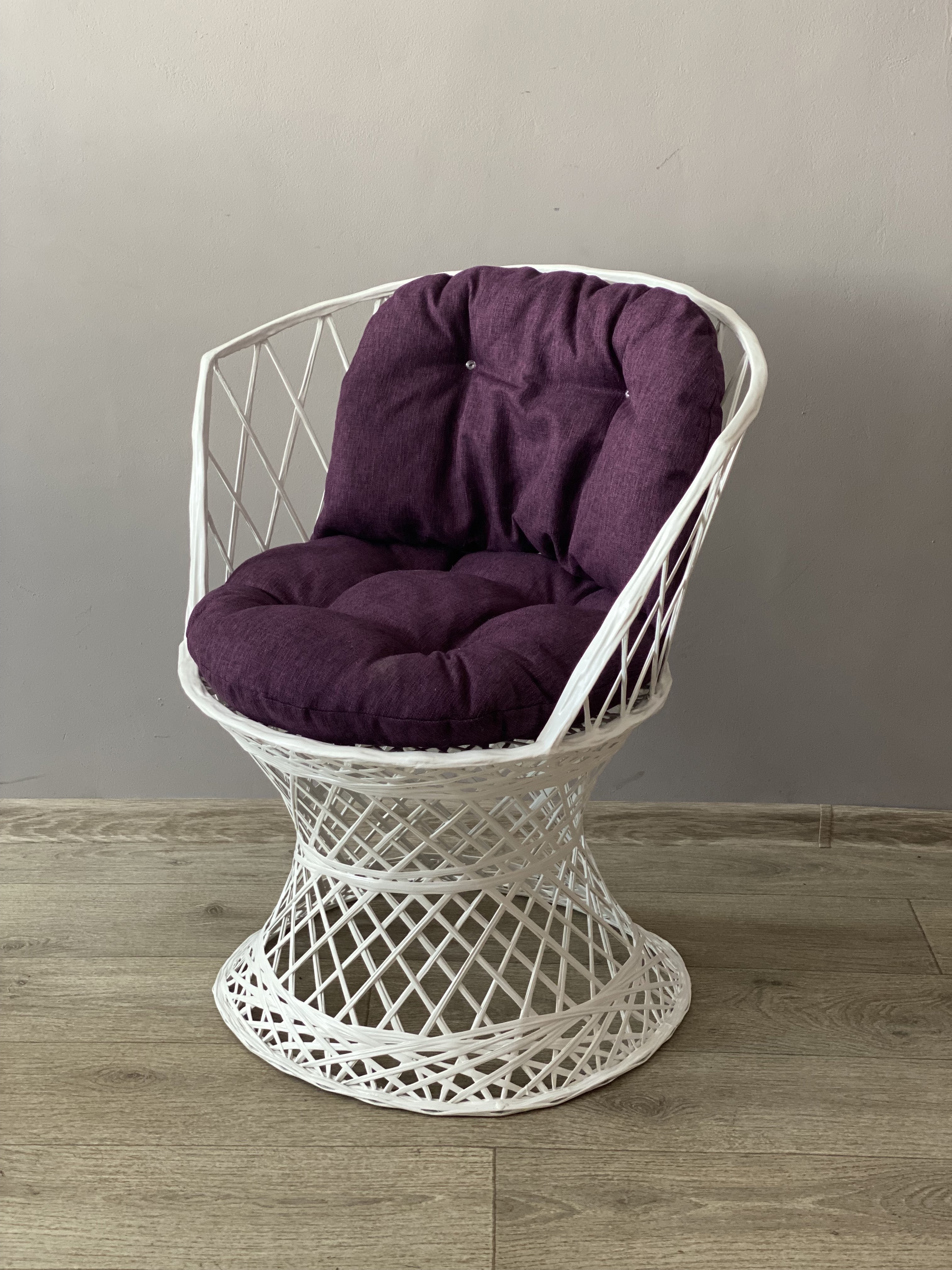 Изображение товара Кресло садовое Ajurio Queen из поликомпозита белое с подушками для сада