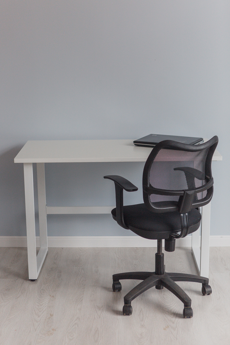 Изображение товара Компьютерный стол Diko Loft Good Desk 75x55 см белый современный многофункциональный