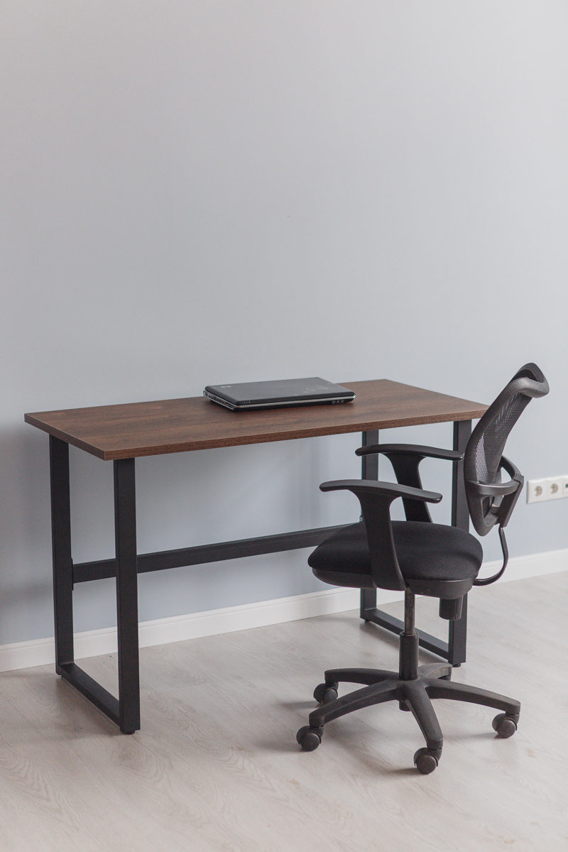 Изображение товара Компьютерный стол Diko loft Good desk 90x75x60 см бронза ЛДСП с регулируемыми ножками
