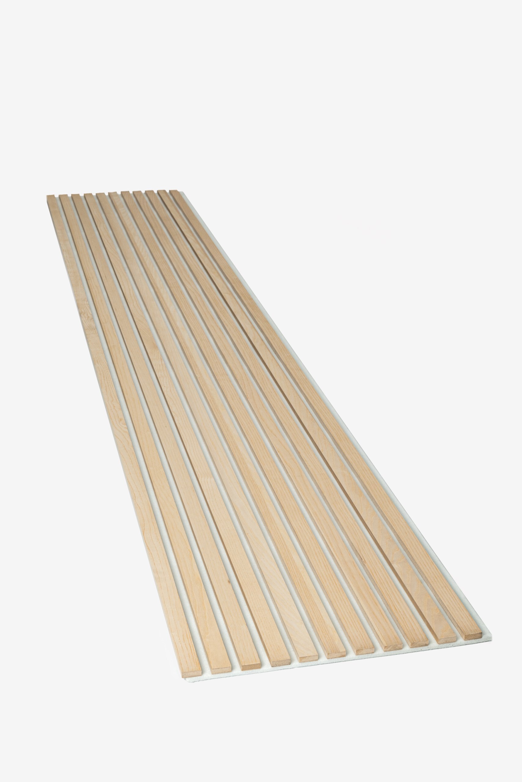 Изображение товара Реечная акустическая панель Akupanel ясень 2790x500x18мм 1.395м² белый 2шт