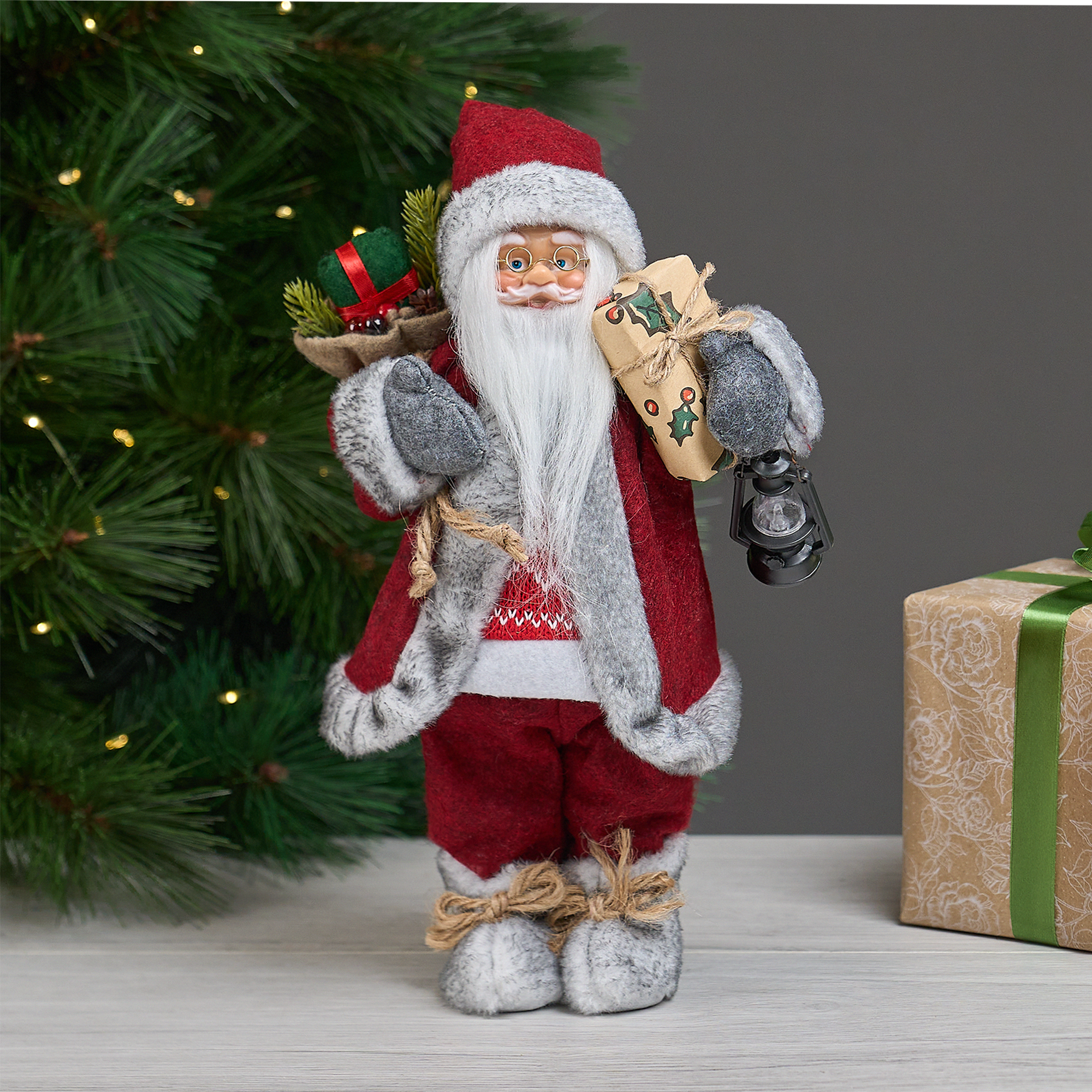 Изображение товара Декоративная новогодняя фигура Santa 30 см красная KREAFORTA для интерьера