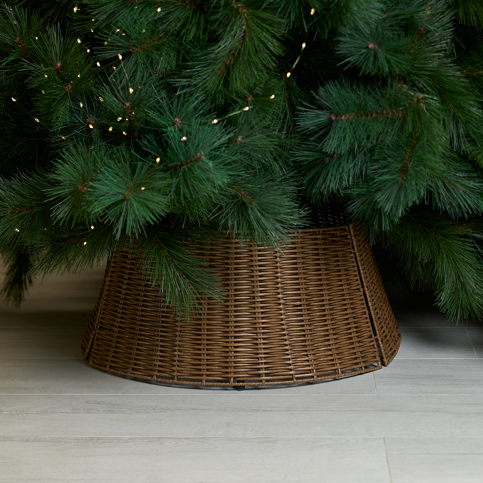 Изображение товара Корзина декоративная для елки KREAFORTA 60x26 см коричневый