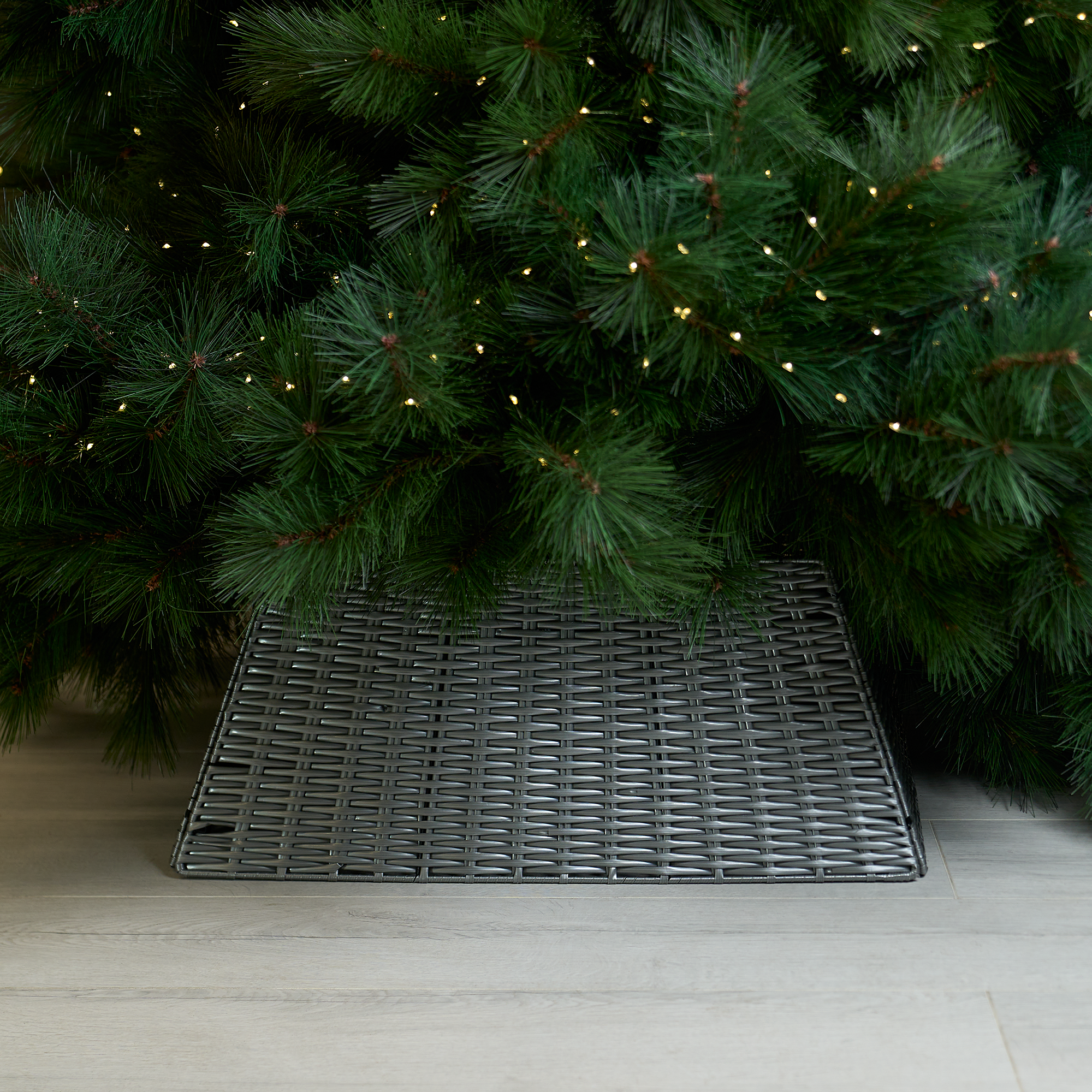 Изображение товара Корзина декоративная для елки KREAFORTA 60x44 см серая