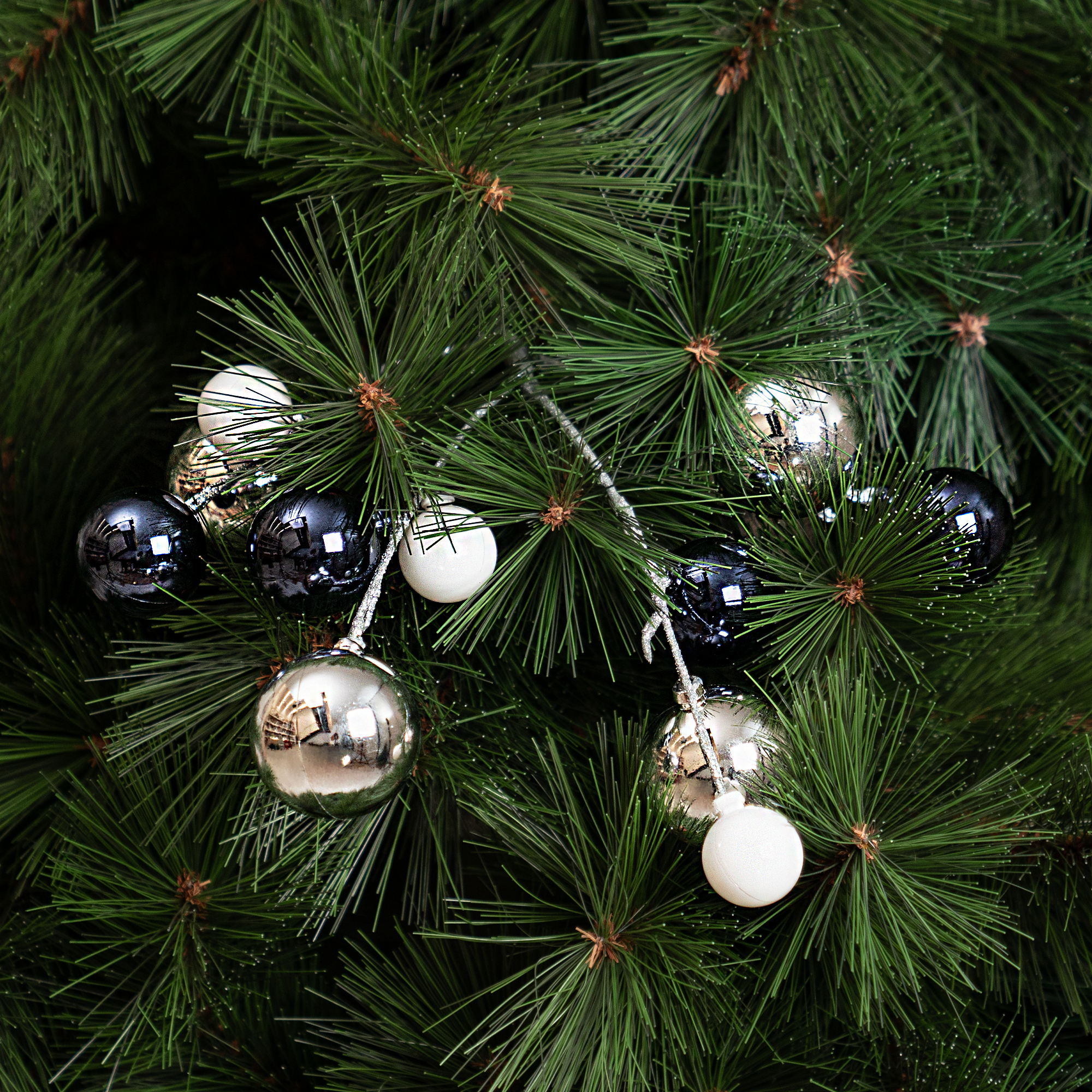 Изображение товара Декоративная ветка KREAFORTA Шары 56 см синяя для украшения интерьера