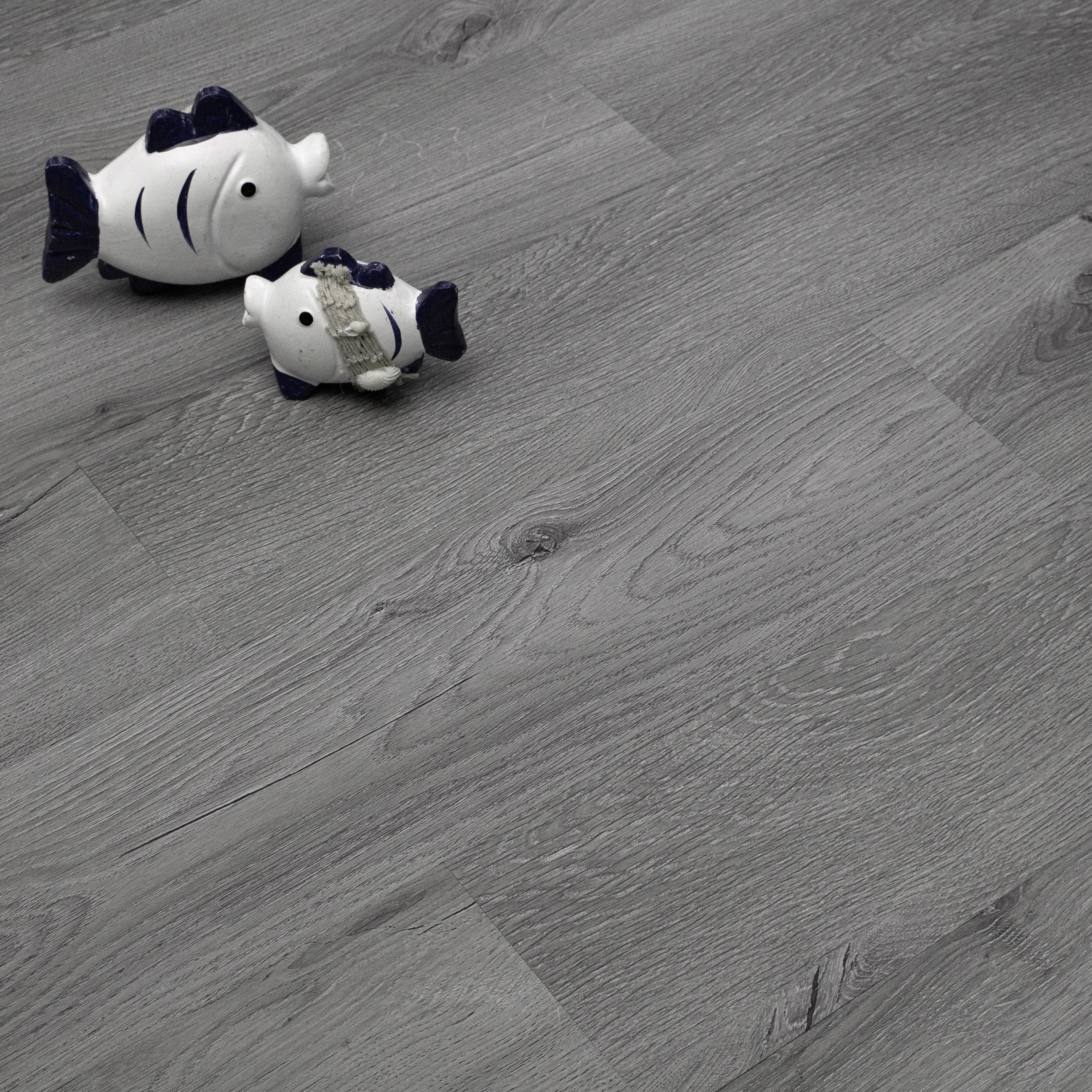 Изображение товара Самоклеящийся виниловый ламинат Novafloor Stepper Oak Grey 31 класс 1.5 мм