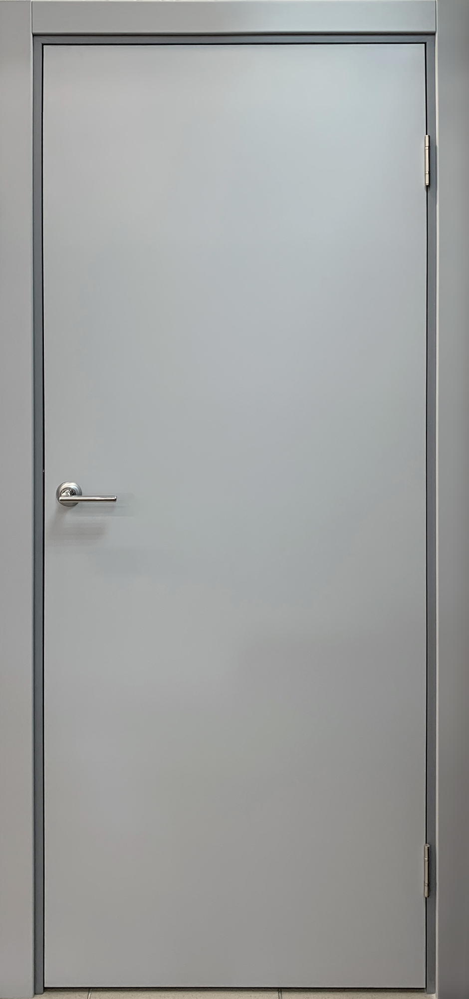 Изображение товара Блок дверной Капель глухой ПВХ Серый 70x200 см (с замком и петлями)