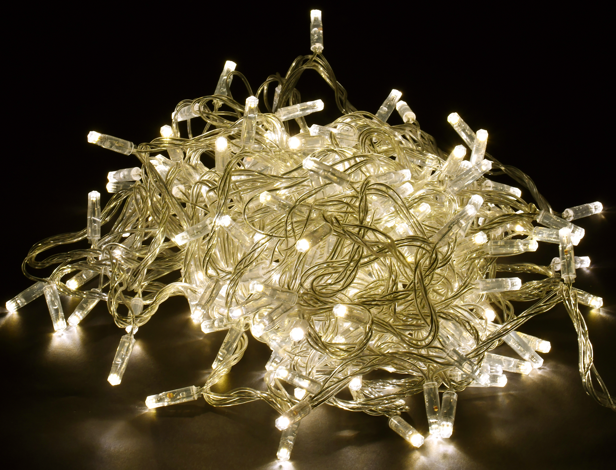 Изображение товара Электрогирлянда Iek 20 м 200 LED теплый белый 8 режимов IP44 для улицы и интерьера