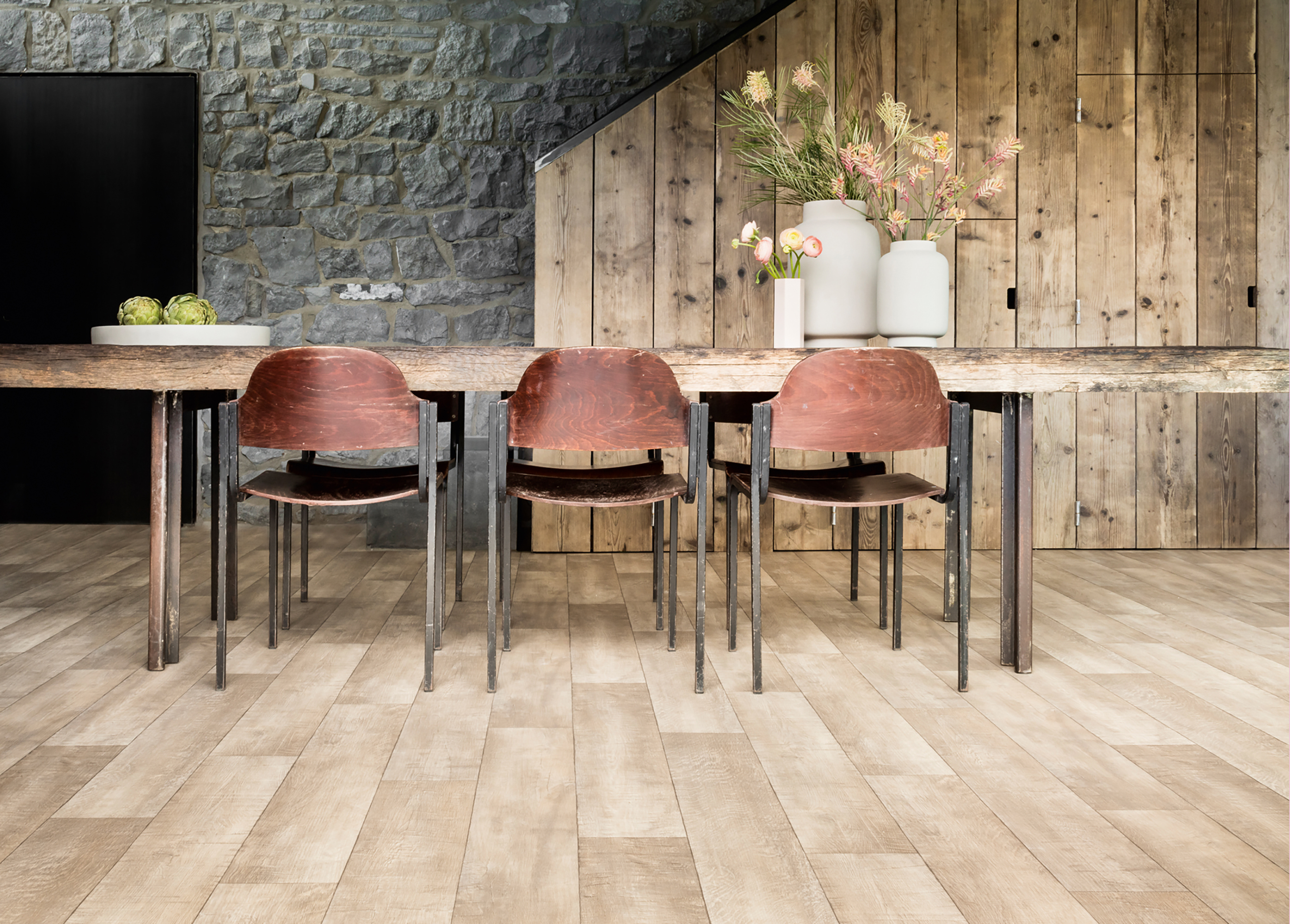 Изображение товара Линолеум полукоммерческий Эворон 32 класс 3 м бежевый деревянный рельеф