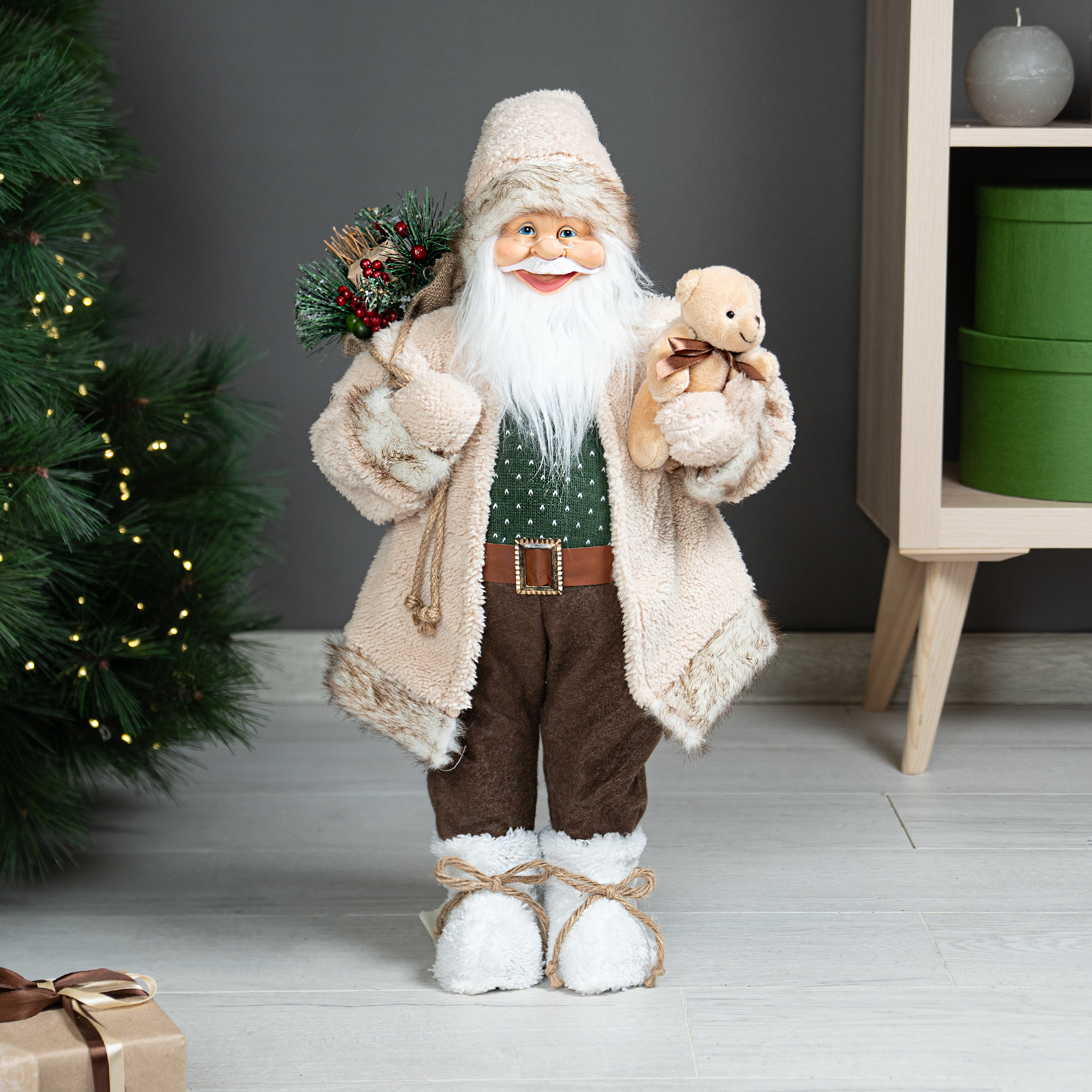 Изображение товара Декоративная новогодняя фигурка Санта 60 см бежевый KREAFORTA