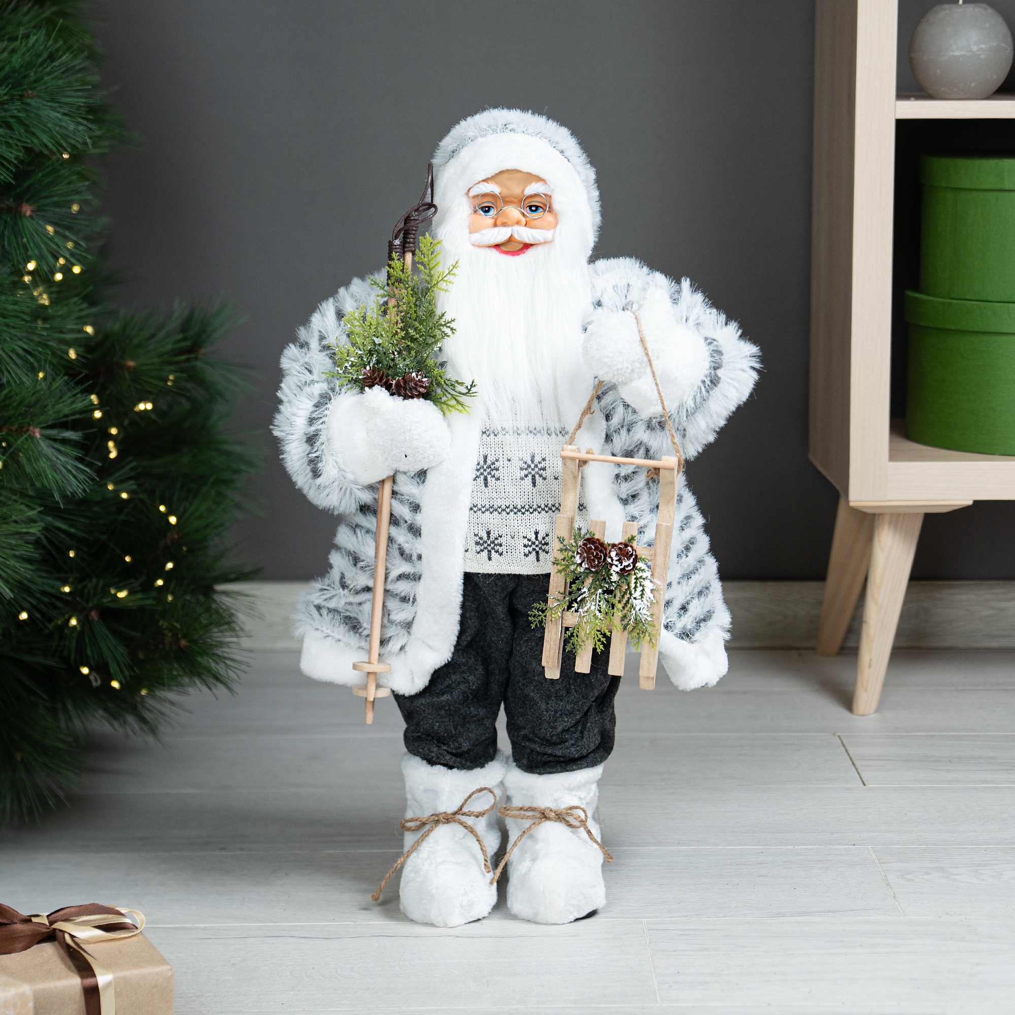 Изображение товара Декоративная фигура Санта 60 см серый KREAFORTA новогодний декор