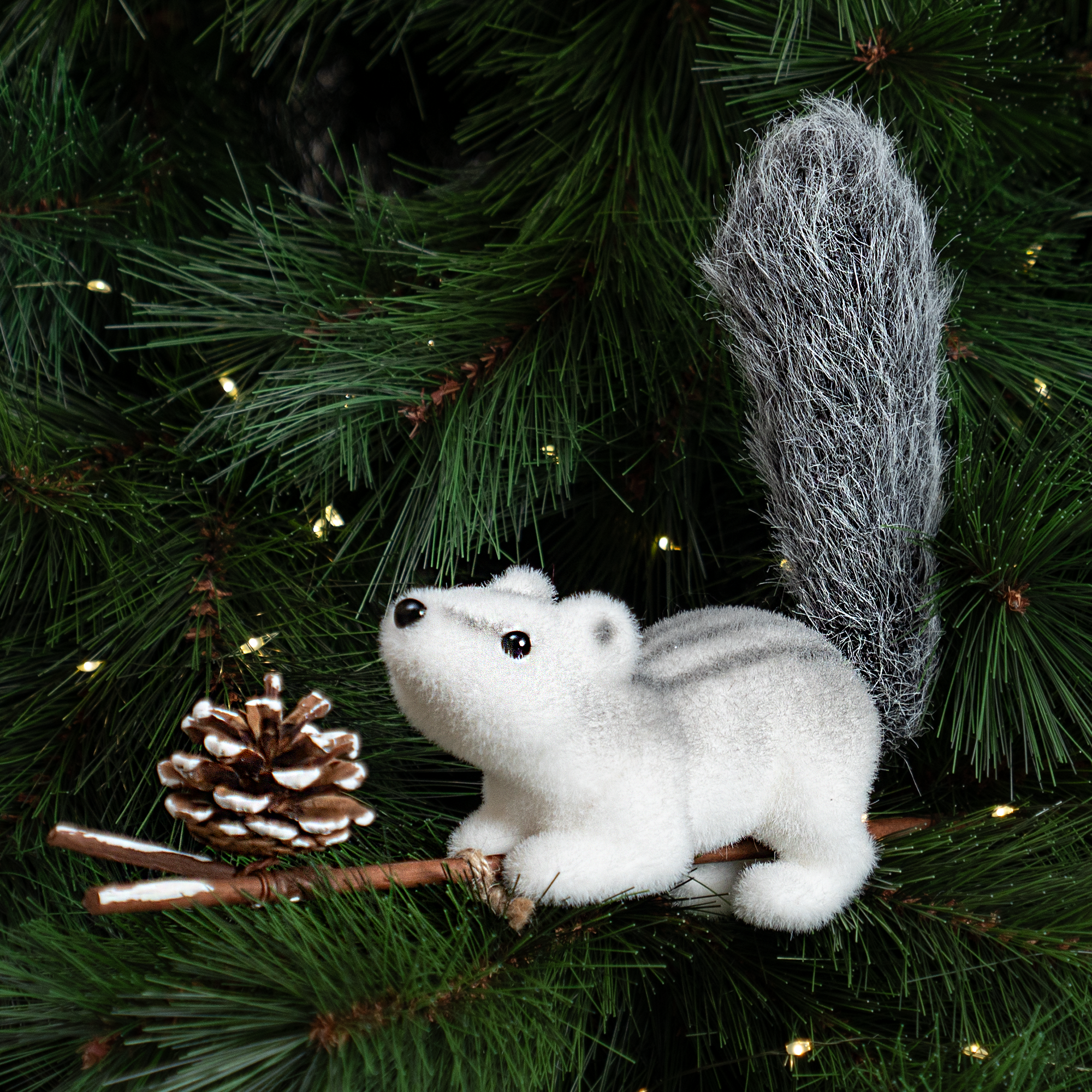 Изображение товара Декоративная фигура Белка 40 см KREAFORTA серый - новогодний сувенир для интерьера