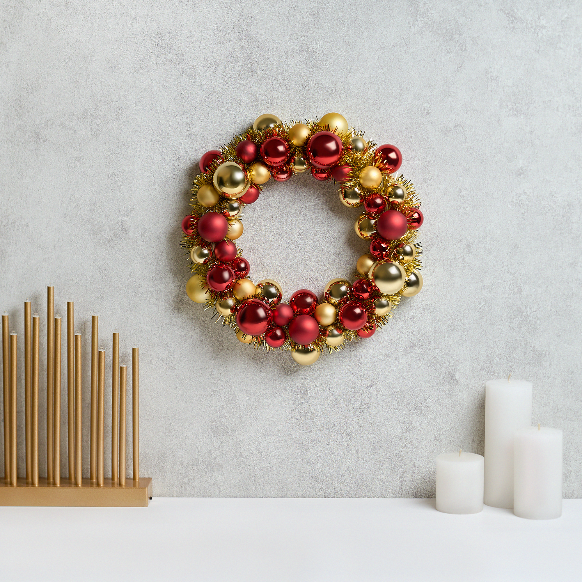 Изображение товара Декоративный рождественский венок KREAFORTA ø30.5 см с шарами красный для интерьера