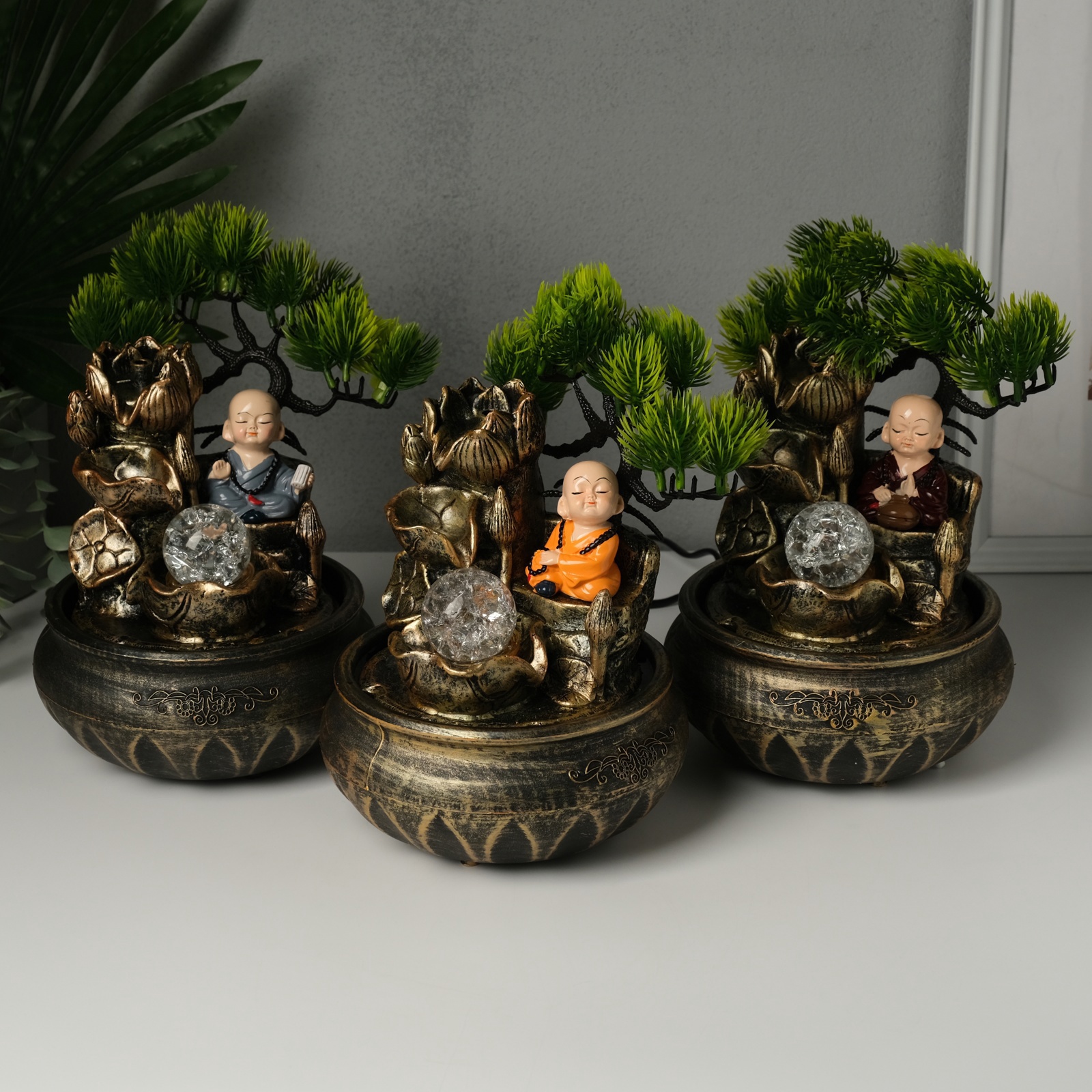 Изображение товара Декоративный предмет Сима-ленд Фонтан Маленький хотей у дерева Микс