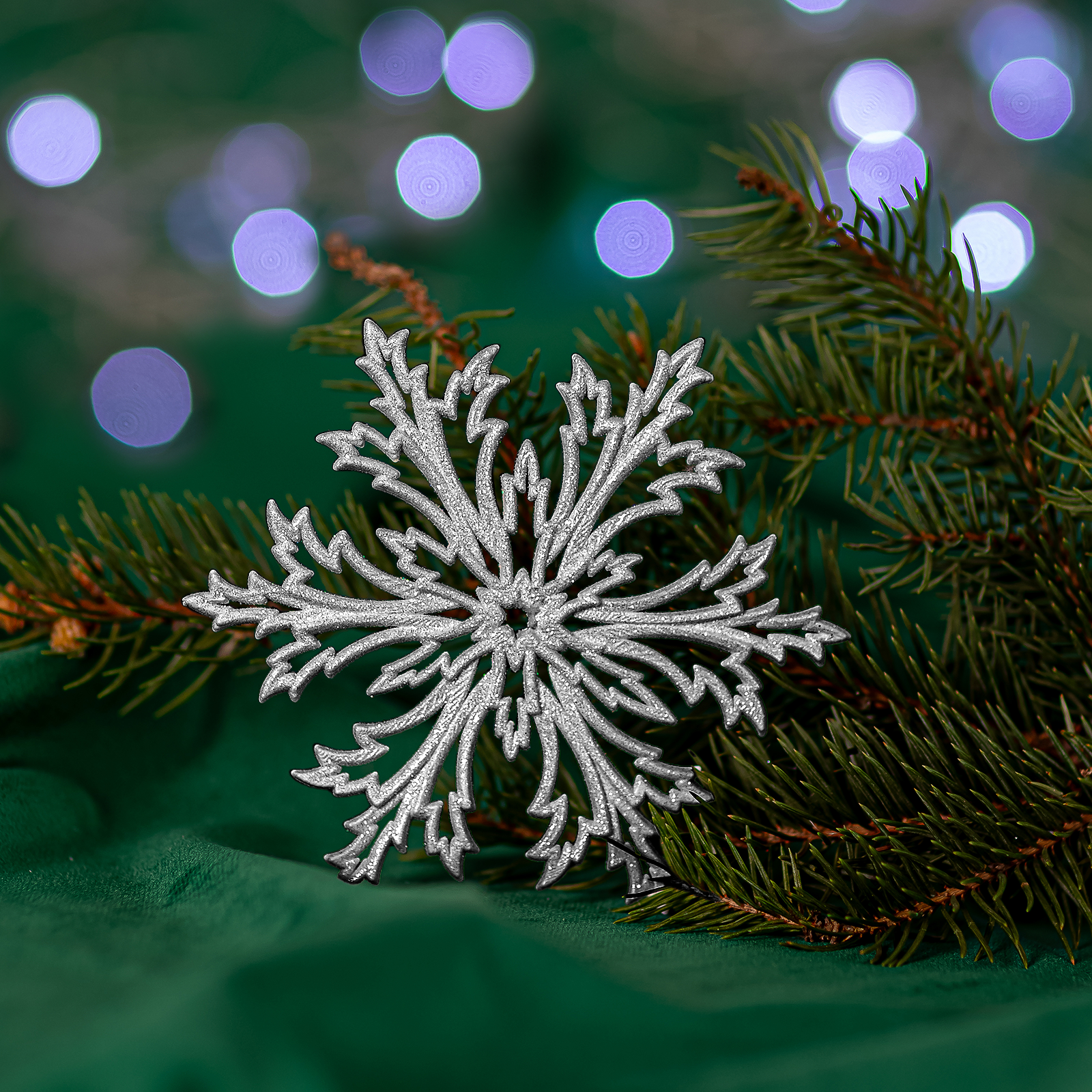 Изображение товара Новогоднее украшение Снежинка Морозко 12x12 см серебристое с блестками для елки и декора