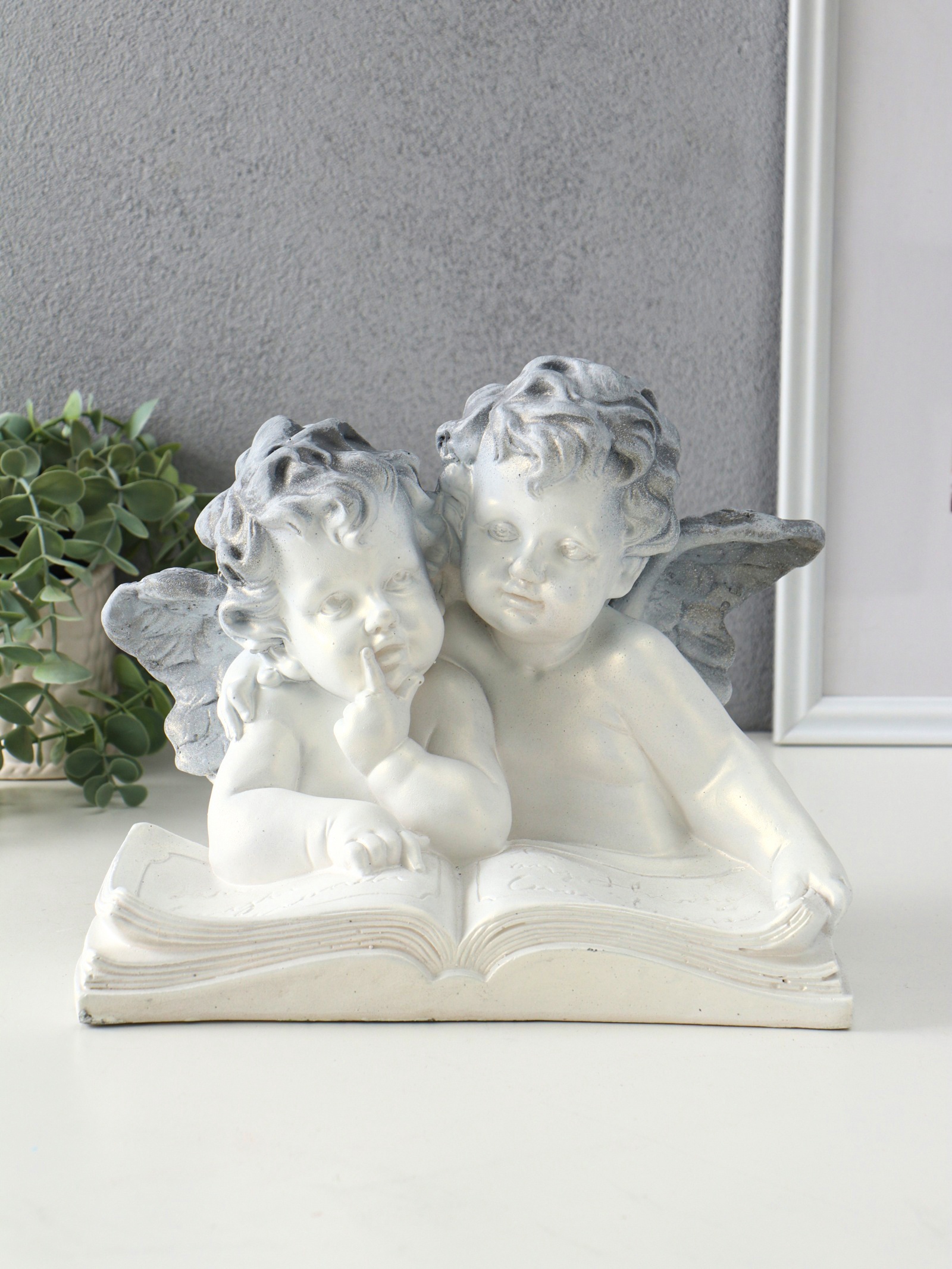 Изображение товара Декоративный предмет Хорошие сувениры Два ангела с книгой 23х28х19 см антик