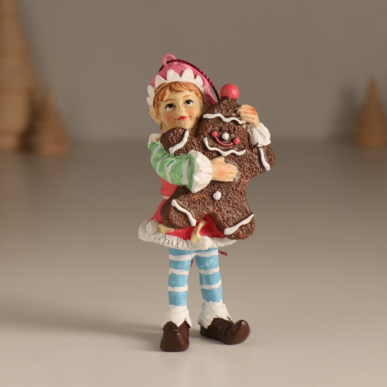 Изображение товара Декоративный эль Сима-Ленд с имбирной печенькой — подвеска 6×4×10,5 см