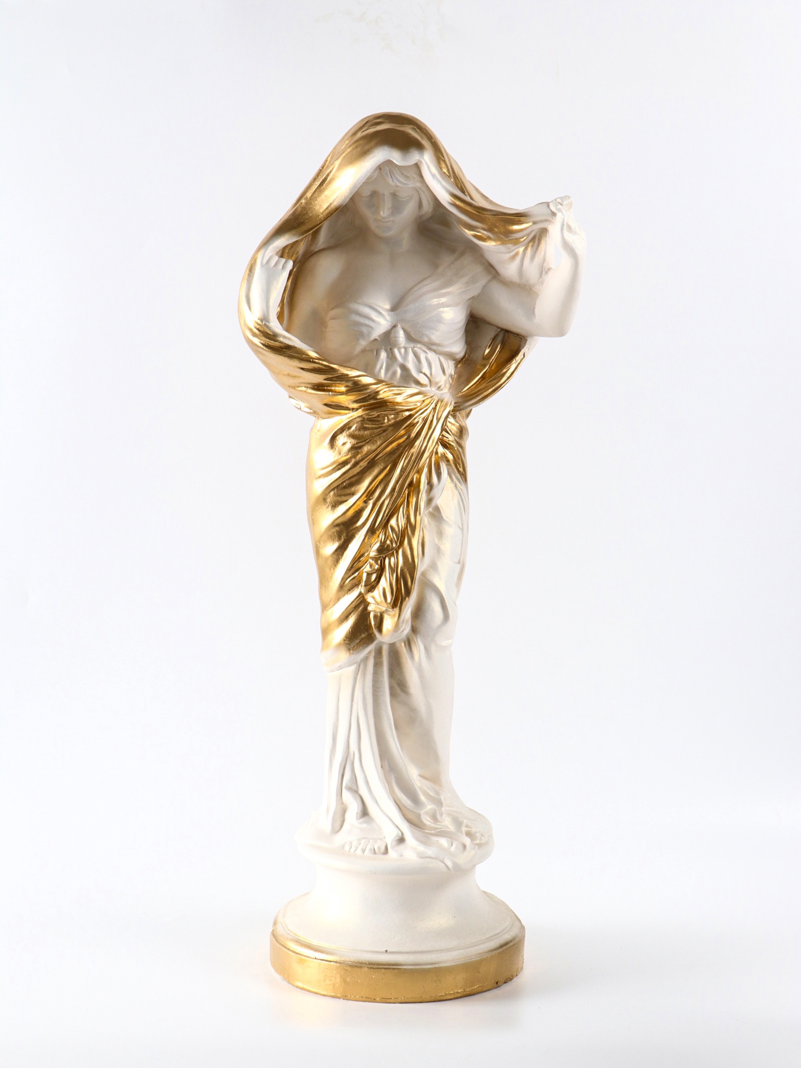 Изображение товара Дева в платке — декоративная фигура, 78×24×30 см