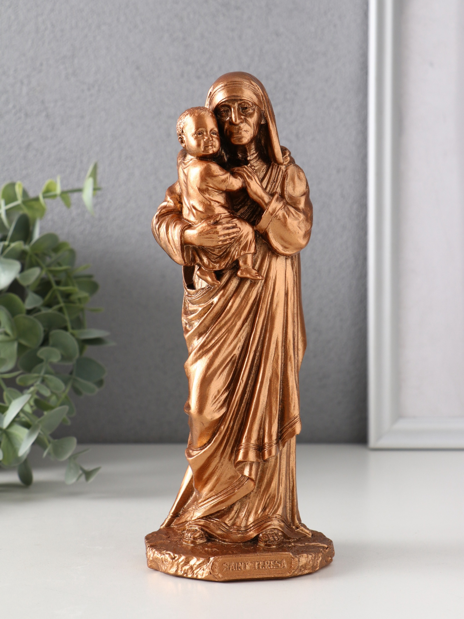 Изображение товара Декоративная фигура Мать Тереза — бронза, 21x8x7,5 см