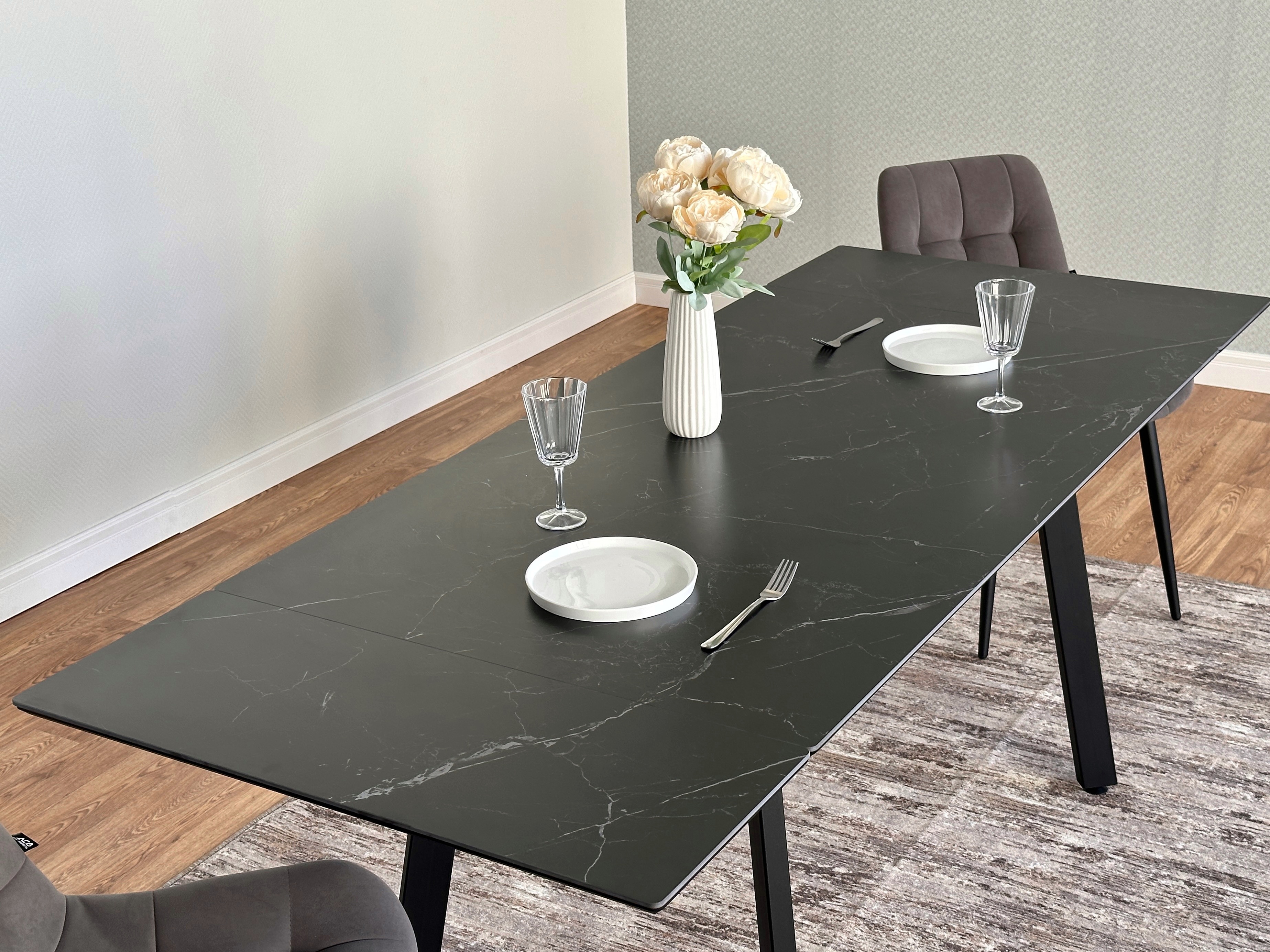 Изображение товара Обеденный раздвижной стол ДСВ МЕБЕЛЬ 140x80 см с керамогранитной столешницей стиль лофт