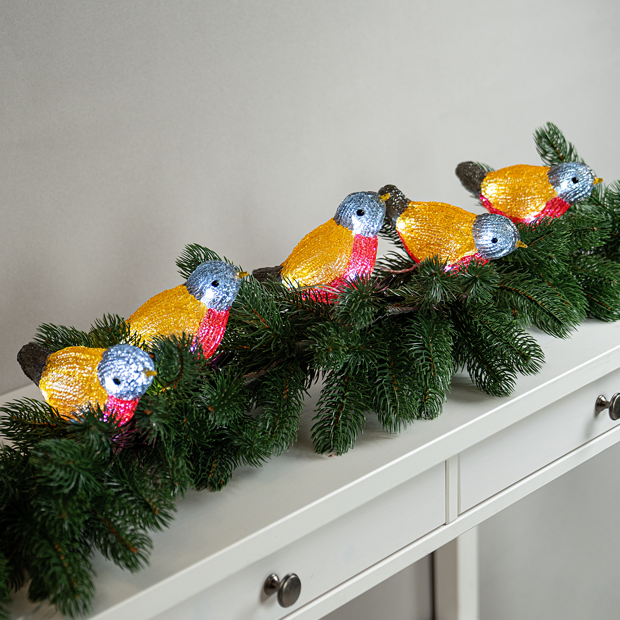 Изображение товара Электрогирлянда KREAFORTA Снегири 5 м 30 ламп белый 1 режим