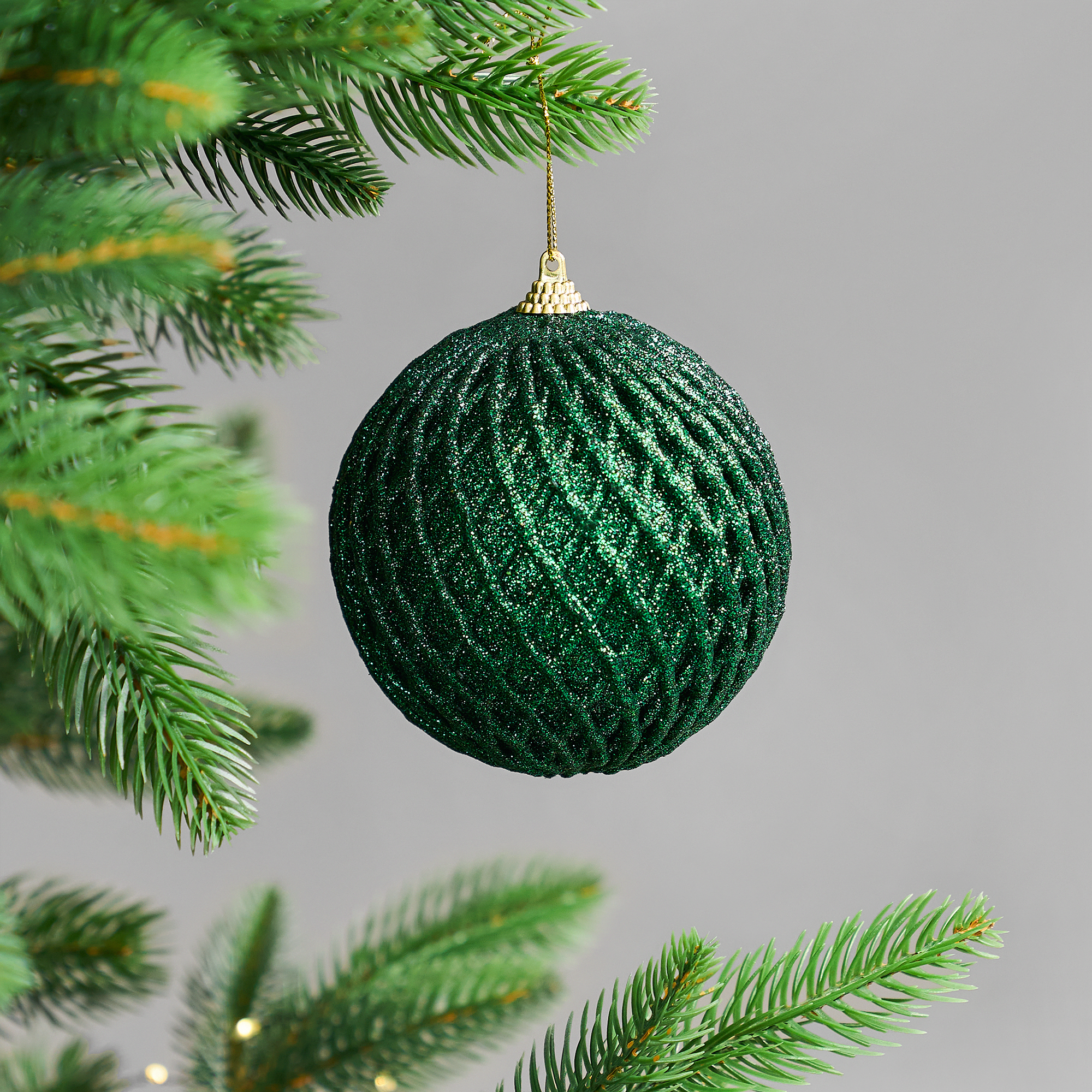 Изображение товара Шар елочный KREAFORTA ажурный ø10 см зеленый