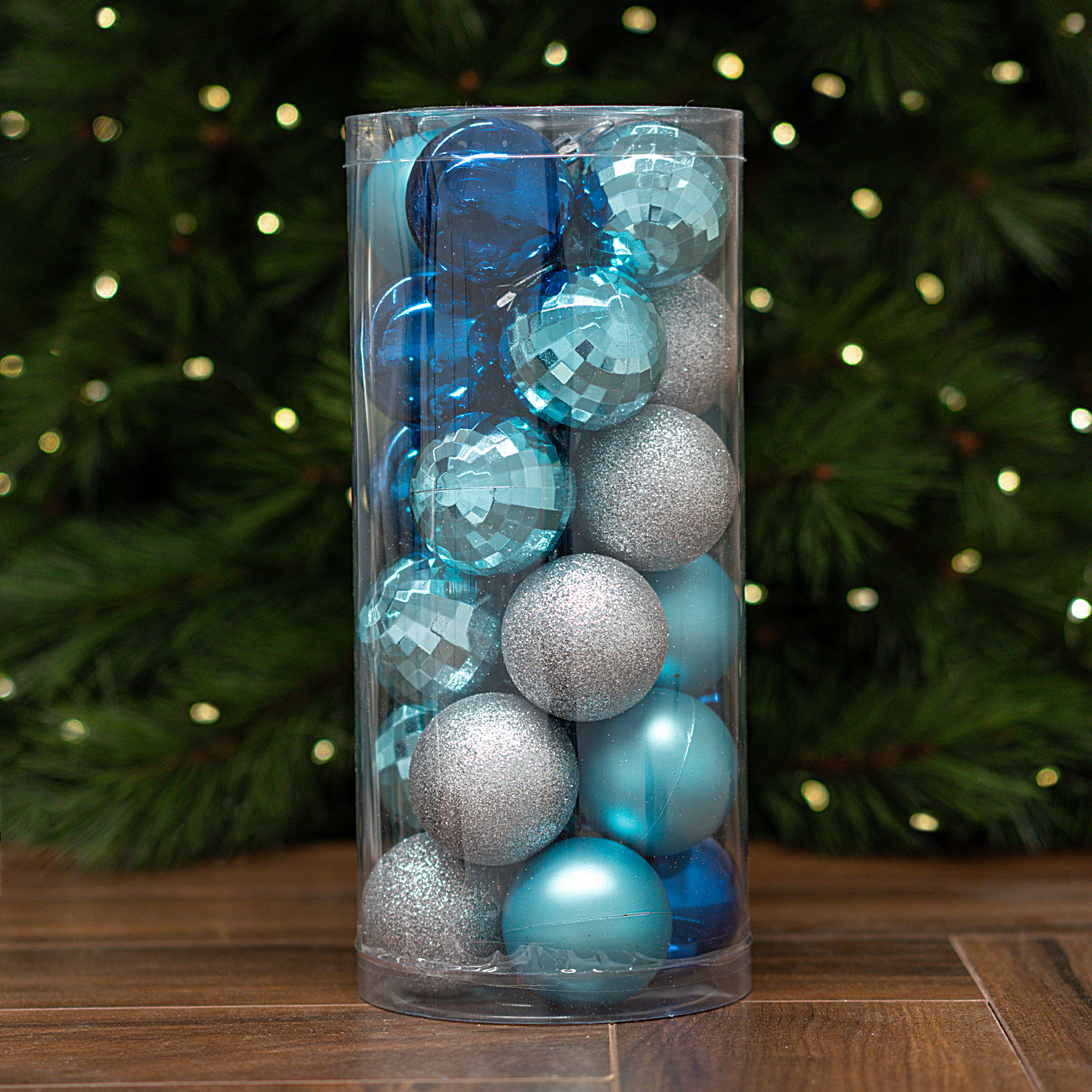 Изображение товара Набор ёлочных шаров 6 см цвет синий/серебристый, 24 шт.