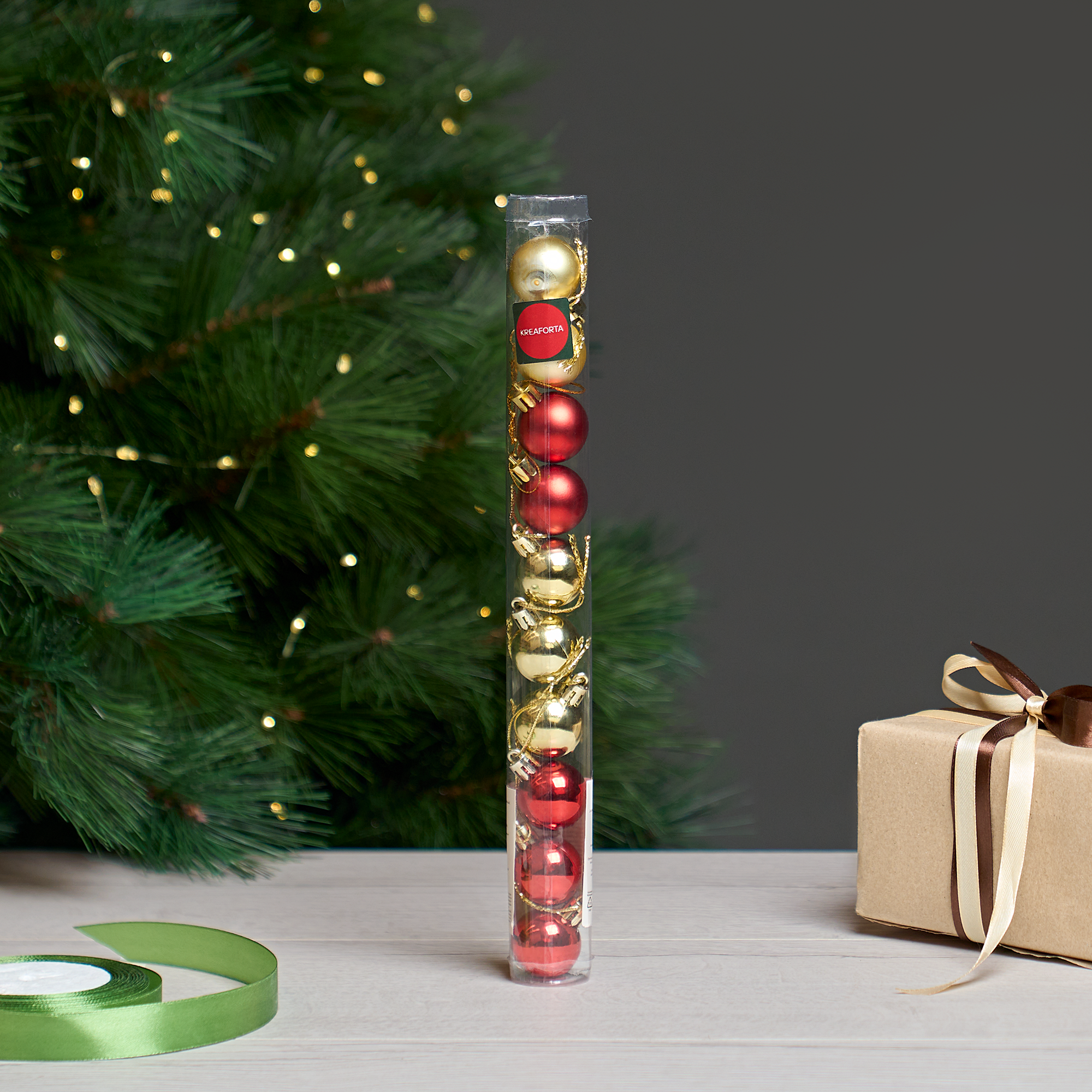 Изображение товара Набор елочных шаров KREAFORTA ø3 см блестящие 10 шт красные