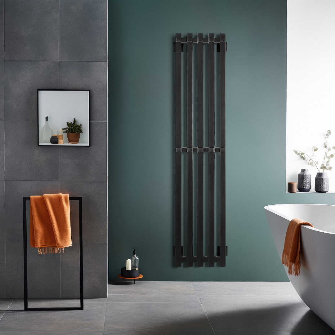 Изображение товара Полотенцесушитель электрический Secado Бергамо 5К правый 310x2000 мм 300 Вт с терморегулятором I-образный цвет черный матовый