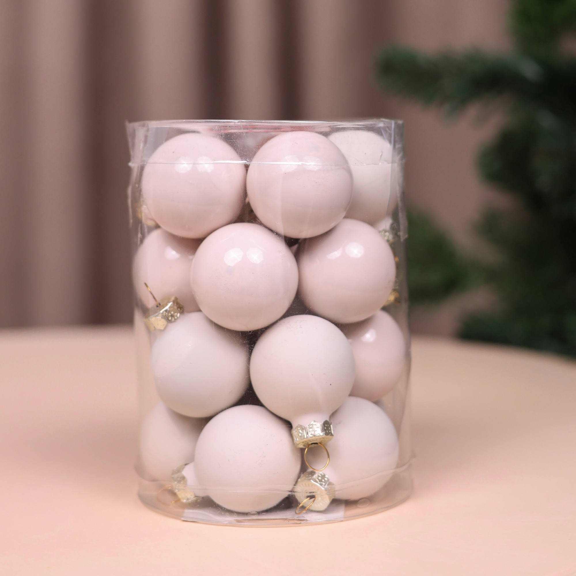 Изображение товара Набор елочных шаров ø3 см стекло белый 20 шт.