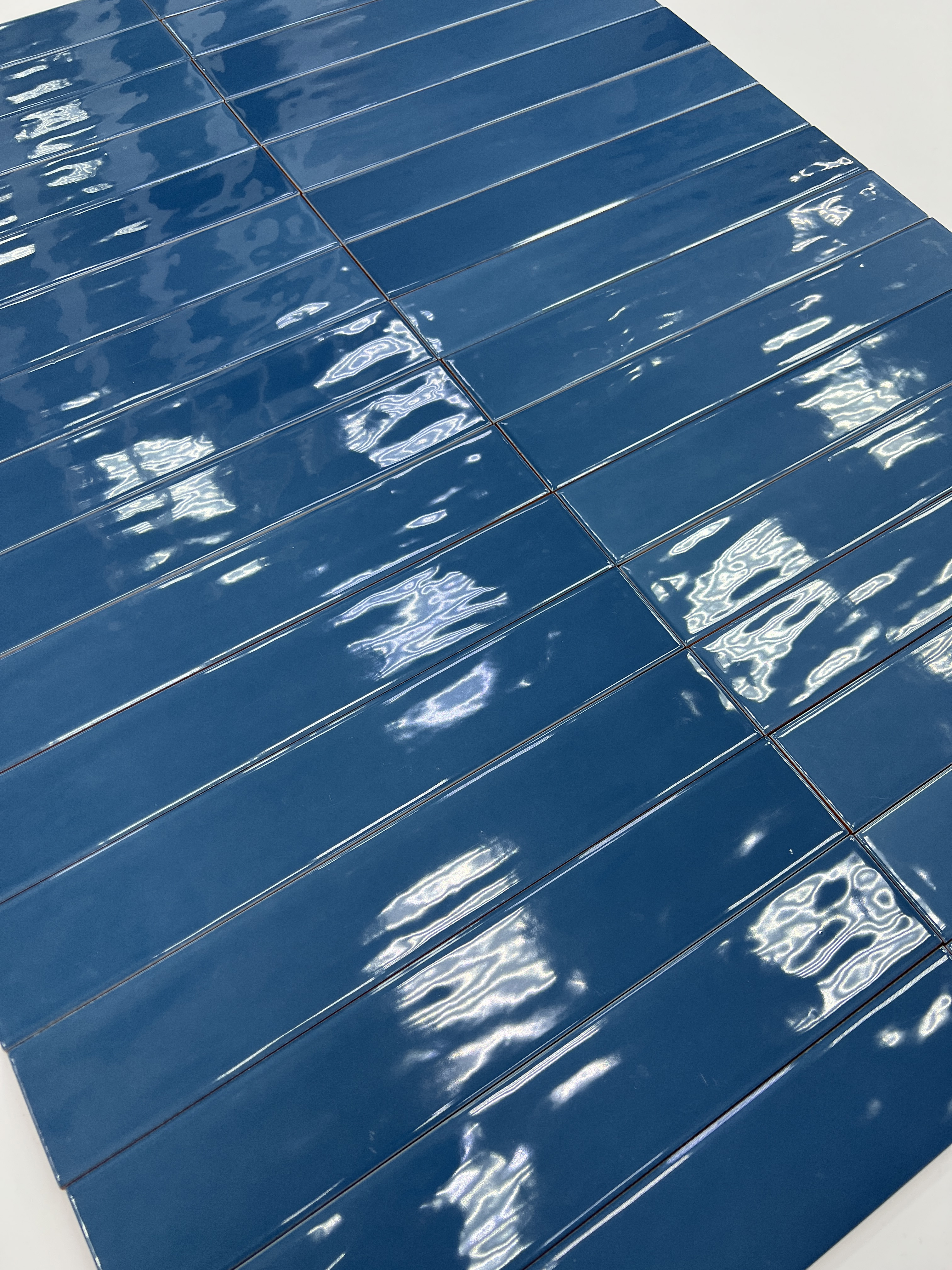 Изображение товара Mainzu Sidney Navy 5x30 настенная плитка синего цвета Изображение товара Mainzu Sidney Navy 5x30 настенная плитка синего цвета