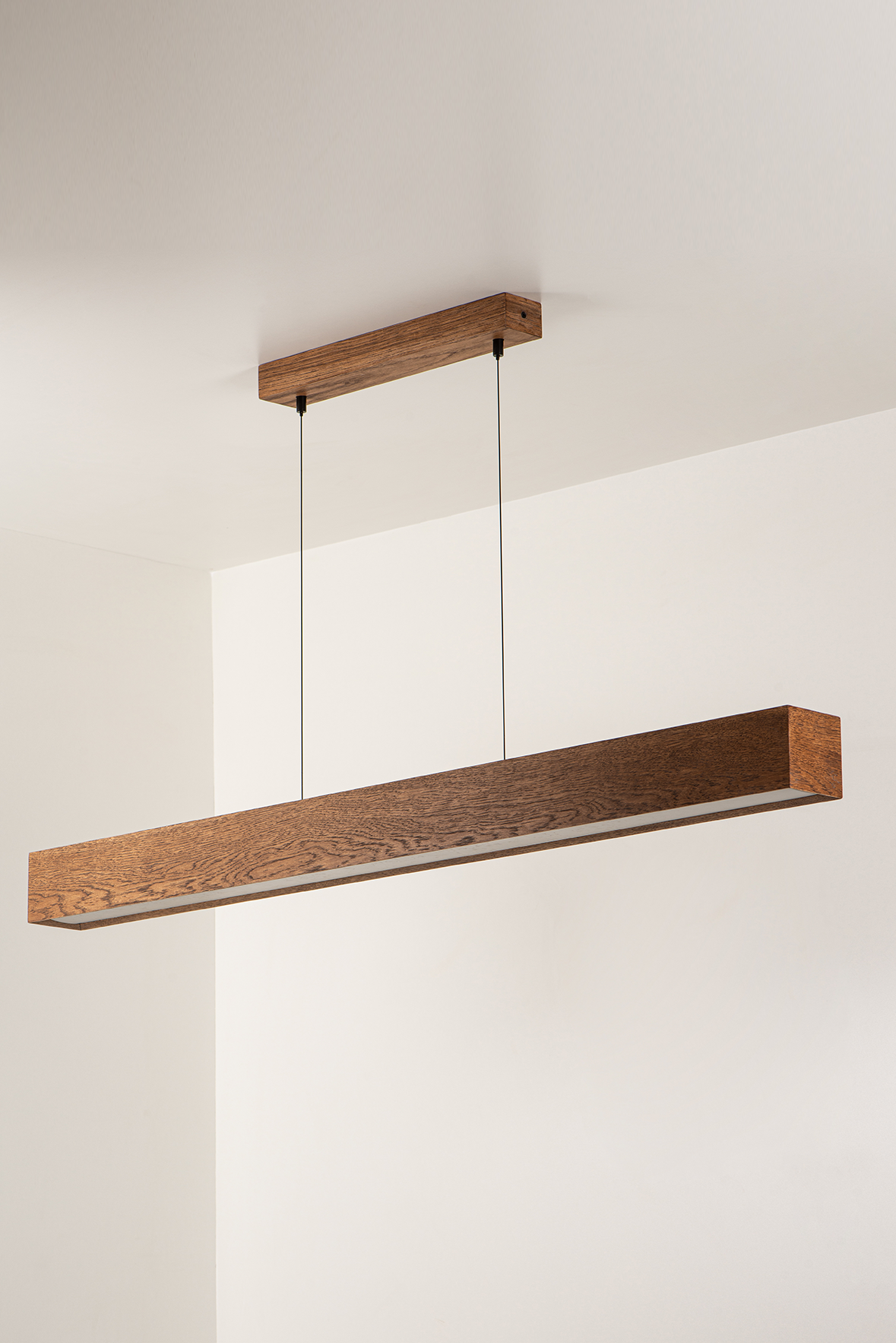 Изображение товара Современный потолочный светильник Mid Century с регулировкой яркости