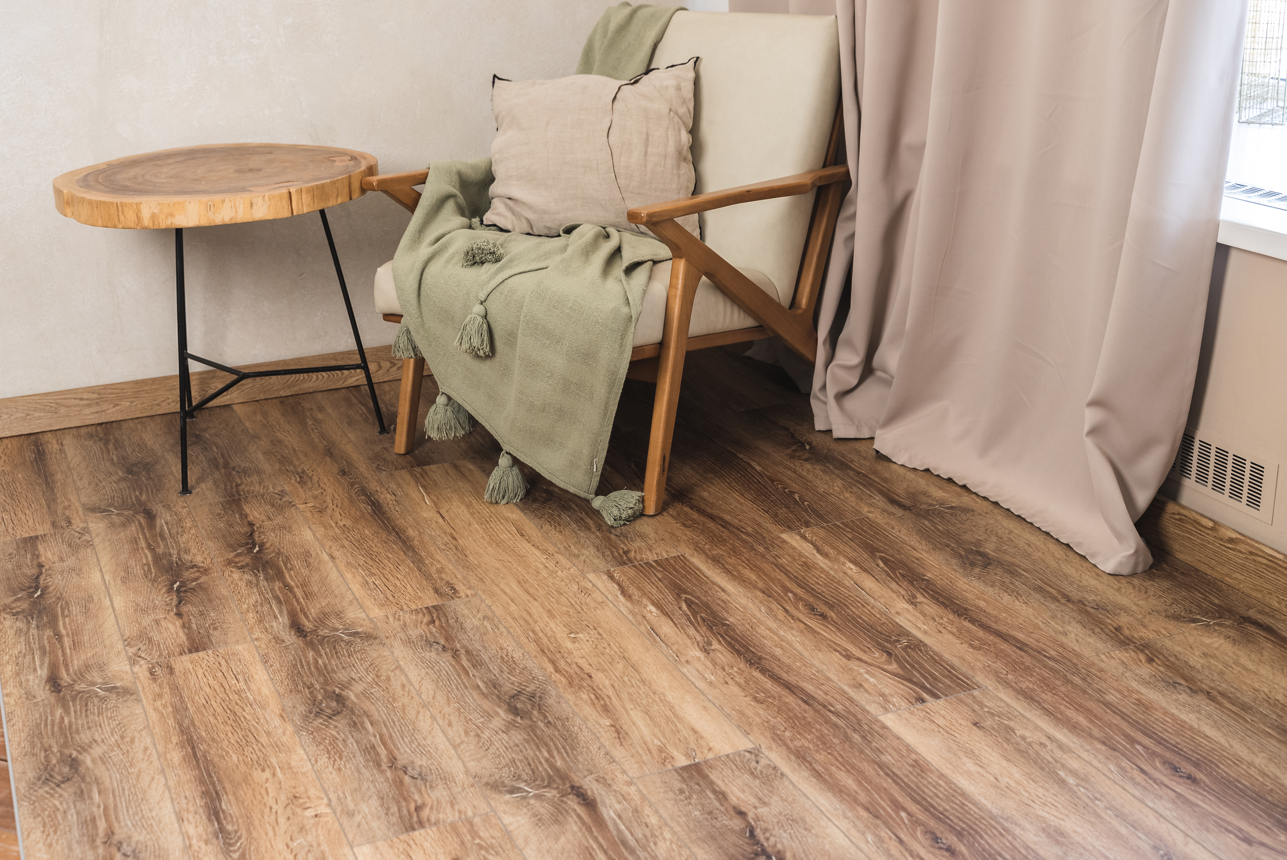 Изображение товара SPC плитка CM Темное дерево 43 класс толщина 4 мм 2.19 м², цена за упаковку