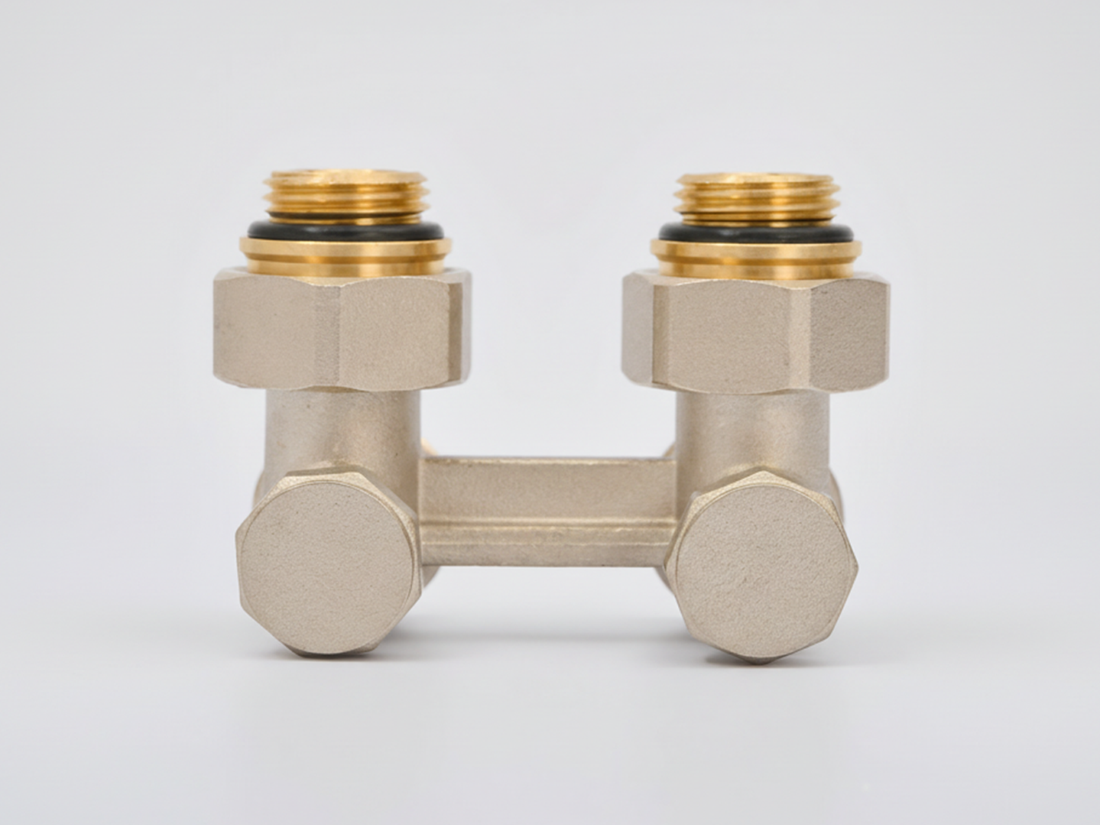 Изображение товара Узел нижнего подключения запорный Н-образный угловой Guardo 1/2" латунь GRD-UZ12-NIK